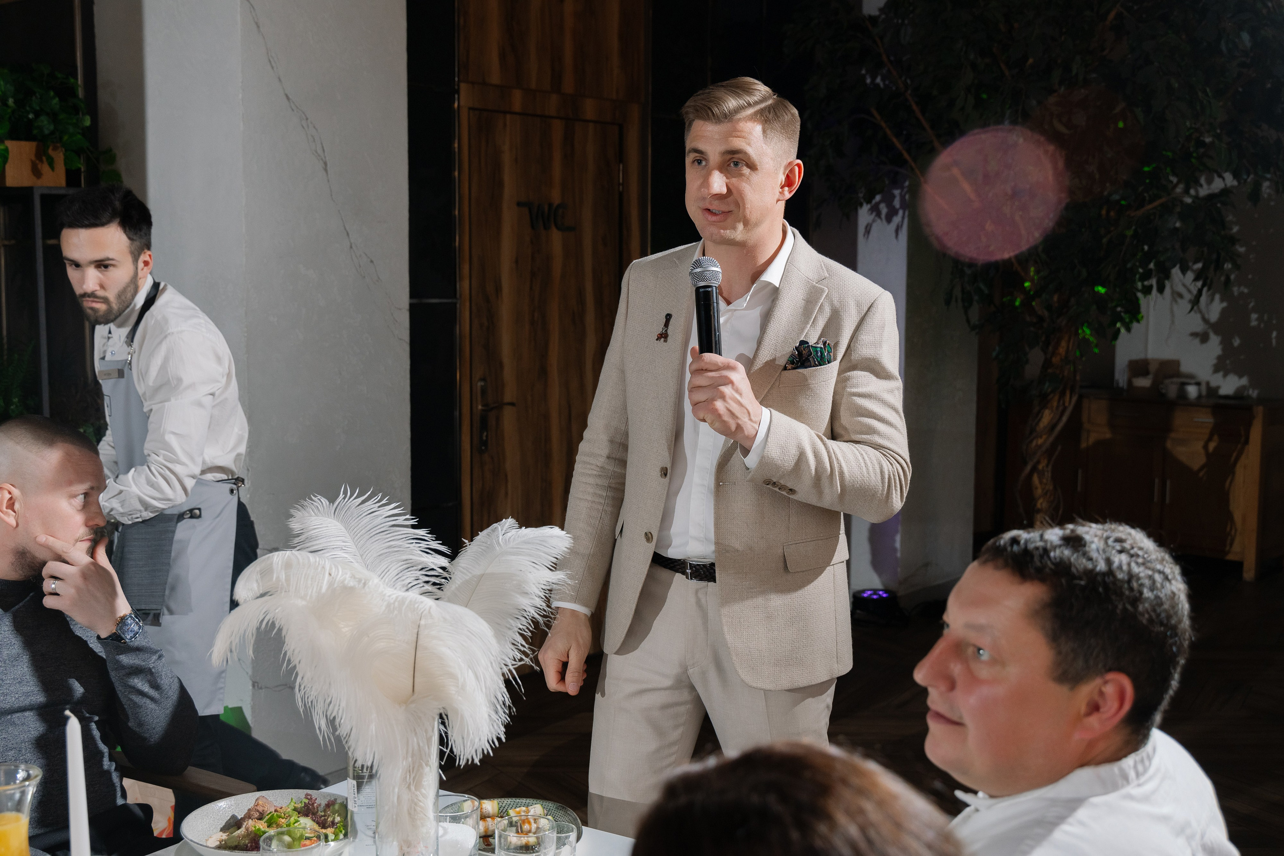 Фотосъемка юбилея в ресторане «Березка» в Минске. Свадебный фотограф в Минске/Беларуси Сергей Спиридонов