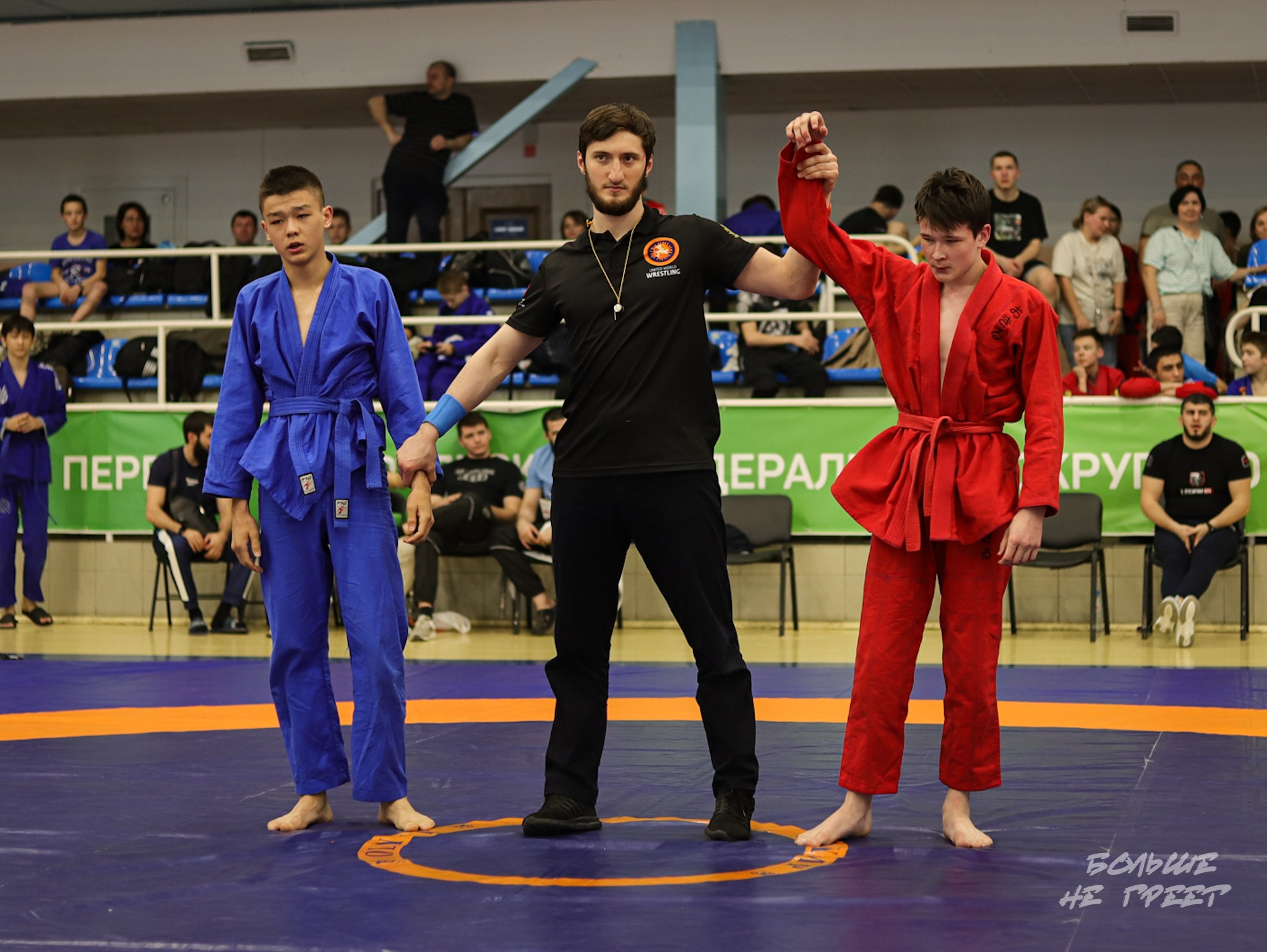 ПЕРВЕНСТВО УРФО ПО СПОРТИВНОЙ БОРЬБЕ ГРЭППЛИНГ И ГРЭППЛИНГ-ГИ. Больше не греет