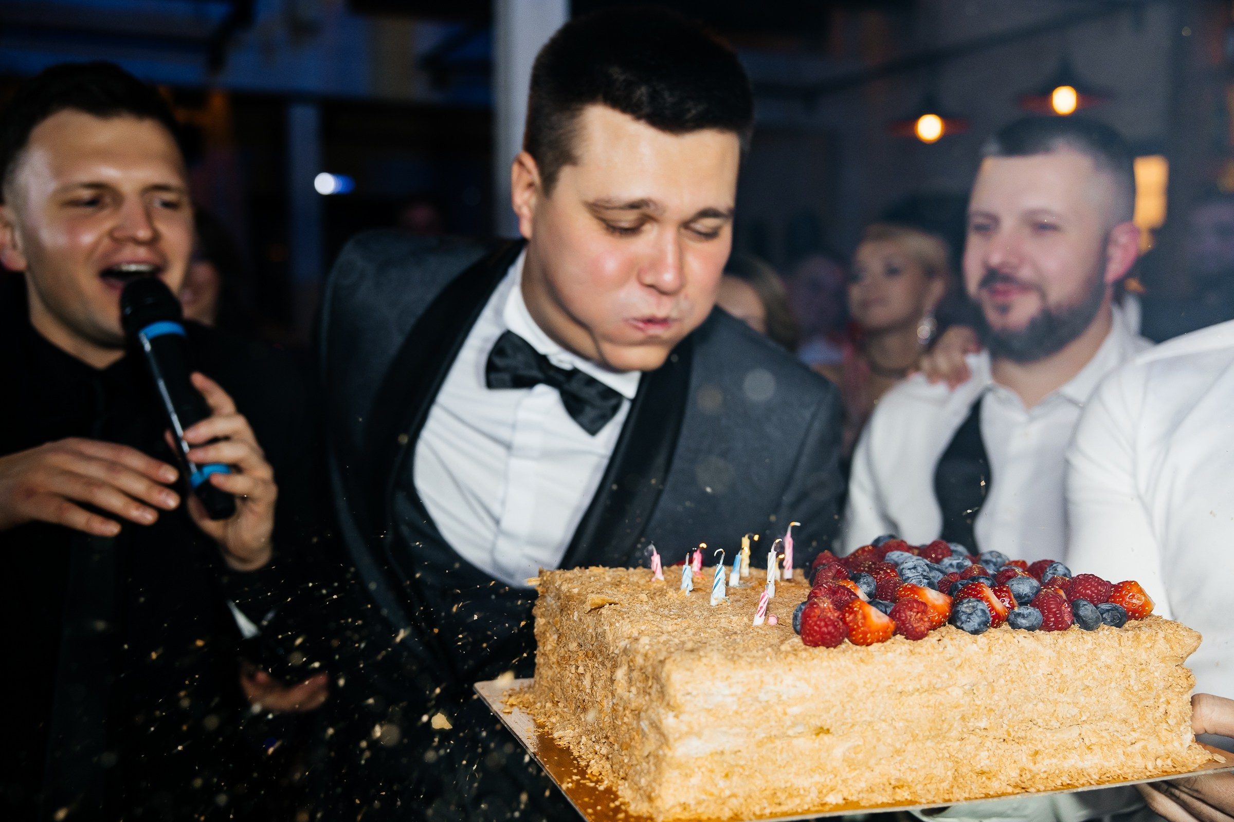 Денису 35 лет. Репортажный и свадебный фотограф Катерина Потапова