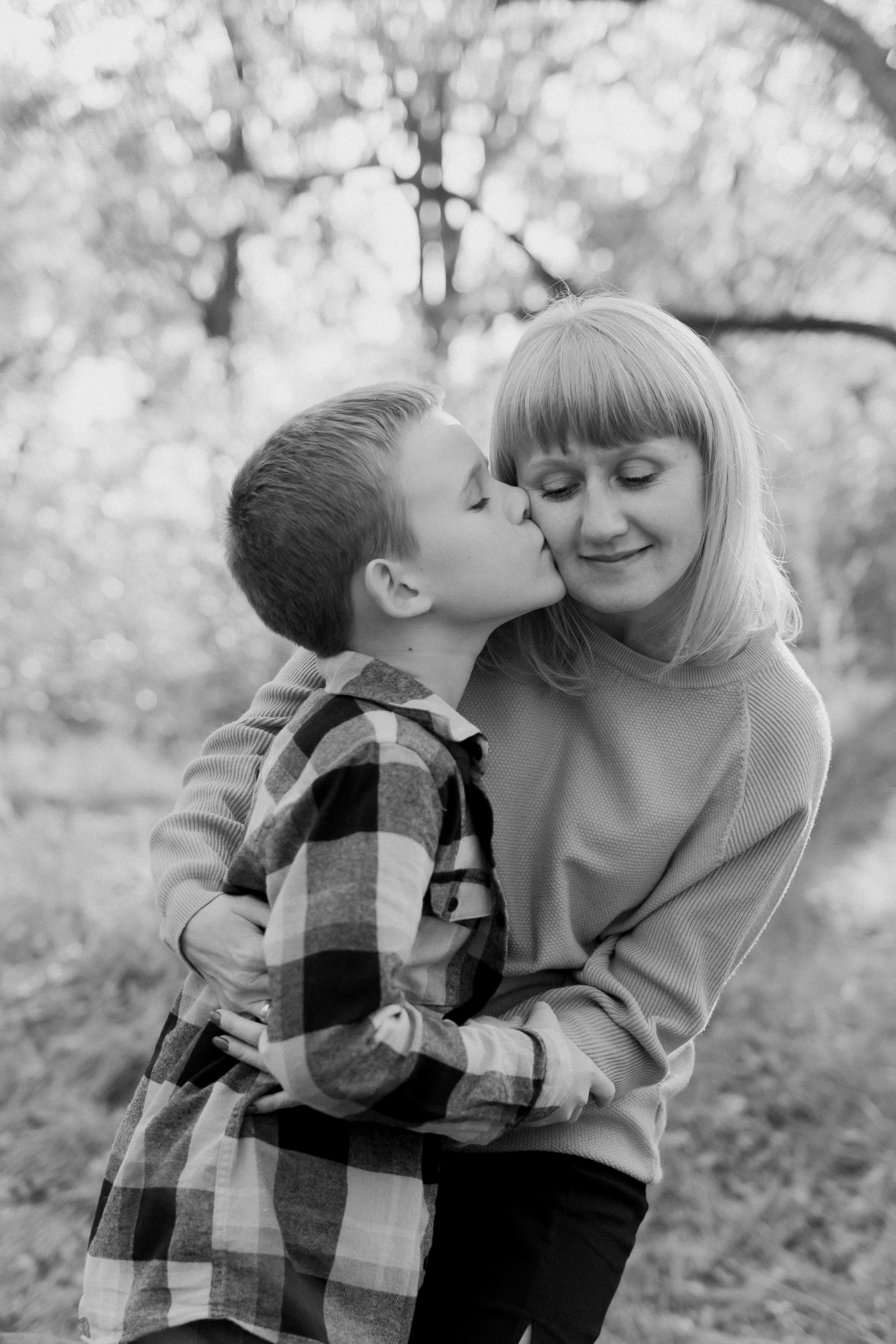 Семейная фотосессия в лесу. Свадебный и семейный фотограф г. Волгоград Биленко Ангелина