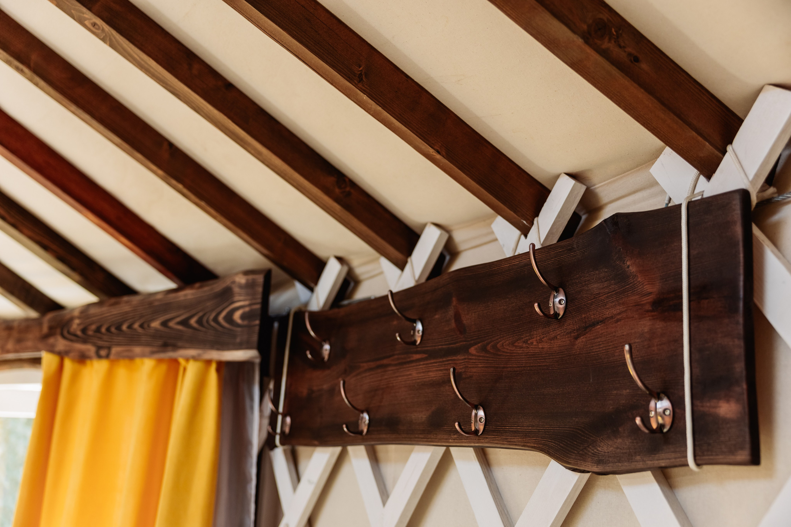 БЕРЕЗКА ВИЛАДЖ | Глэмпинг в Коломне | Юрта «Янтарная». ФОТОГРАФ ИРИНА ШАМАТАВА