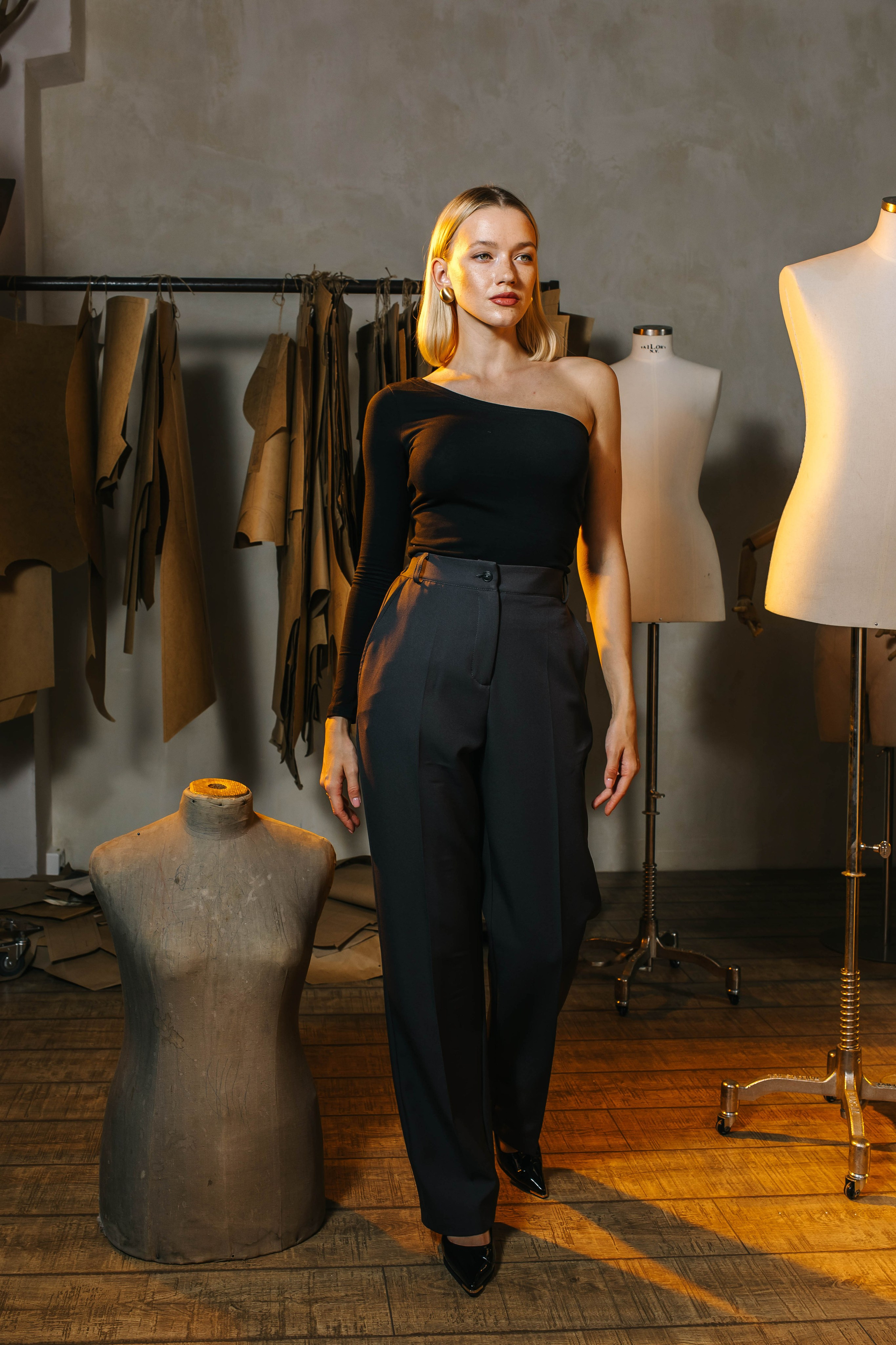 Реклама Брюк. Профессиональный фотограф