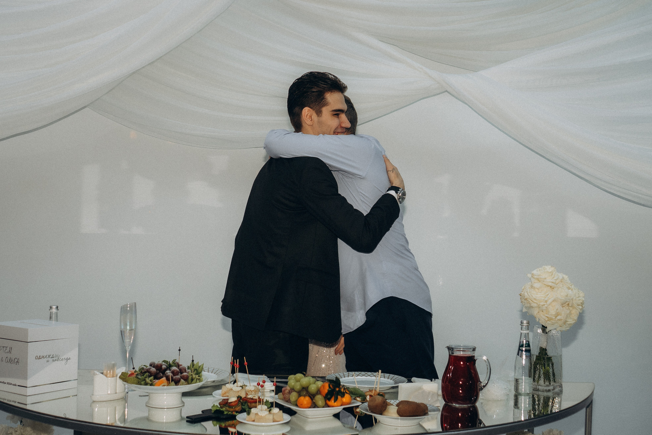 СЬЕМКА СВАДЕБНОГО БАНКЕТА (СНЯТО В СИБИРЕ В НИЖНЕВАРТОВСКЕ). Профессиональный фотограф, Санкт-Петербург — Виктория Богомолова