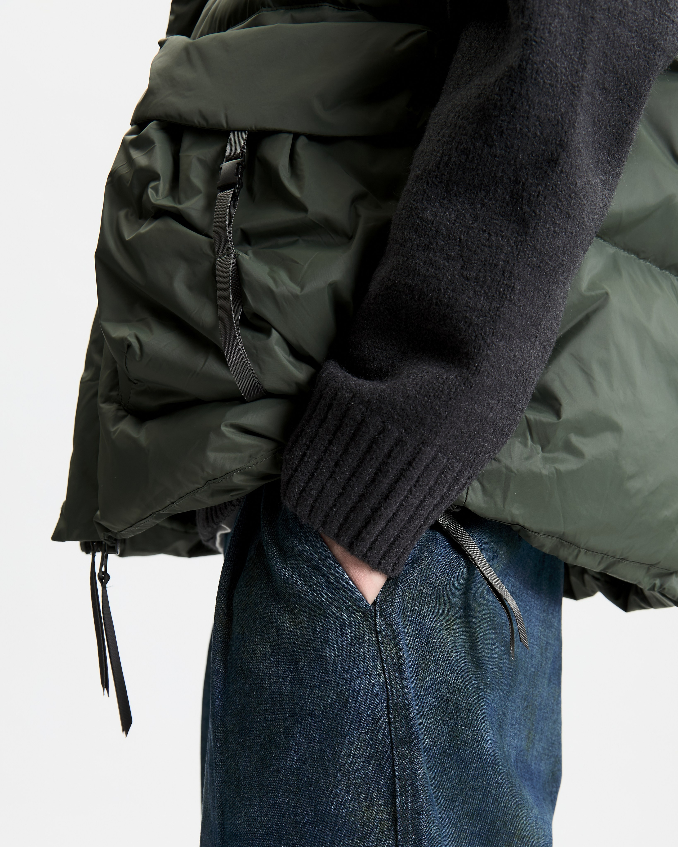 Одежда. Предметная фотосъемка в Алматы. Предметный фотограф для маркетплейстов Артур Ахмадиев