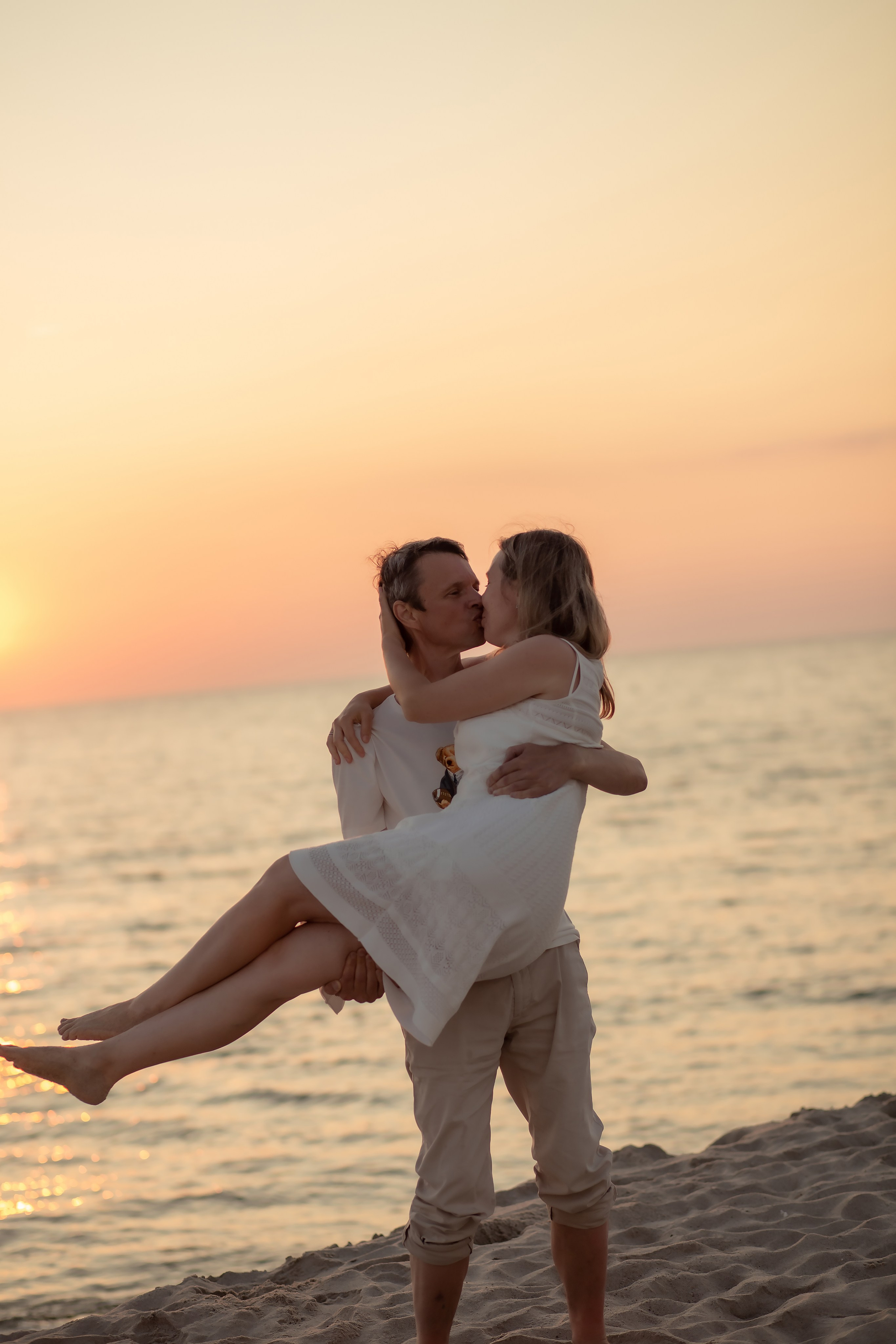 Екатерина и Антон. На закате. Фотограф в Калининграде Решетникова Алина