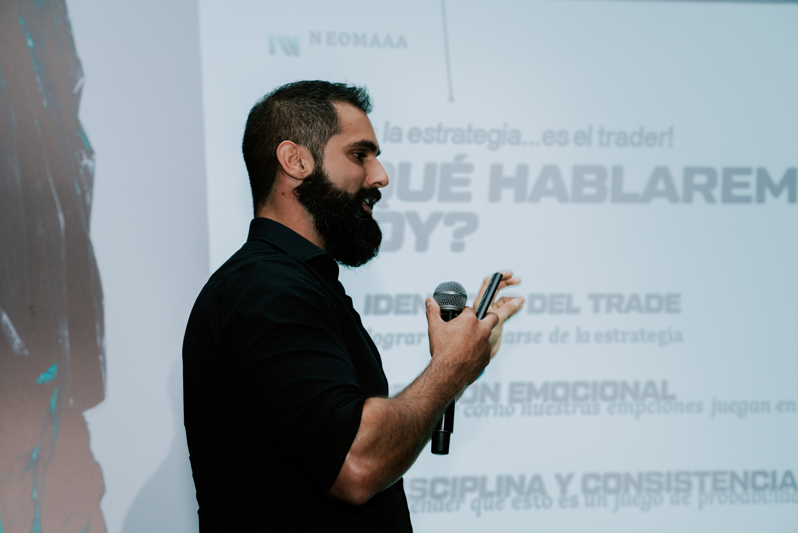 TRADERS DAY By NeomAAA Bogota. NeomAAA Funds Gallery