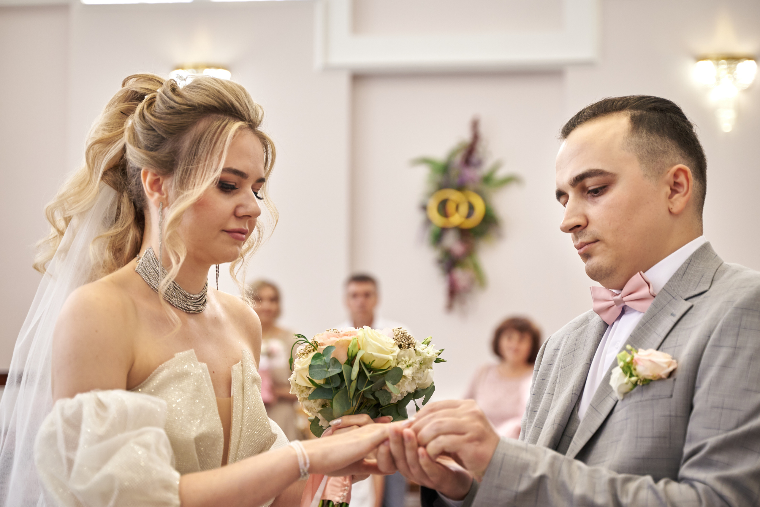 Анонс свадьбы Алексея и Дианы. Профессиональный фотограф Старый Оскол, Губкин — свадьба, венчание, крещение, юбилей и день рождения