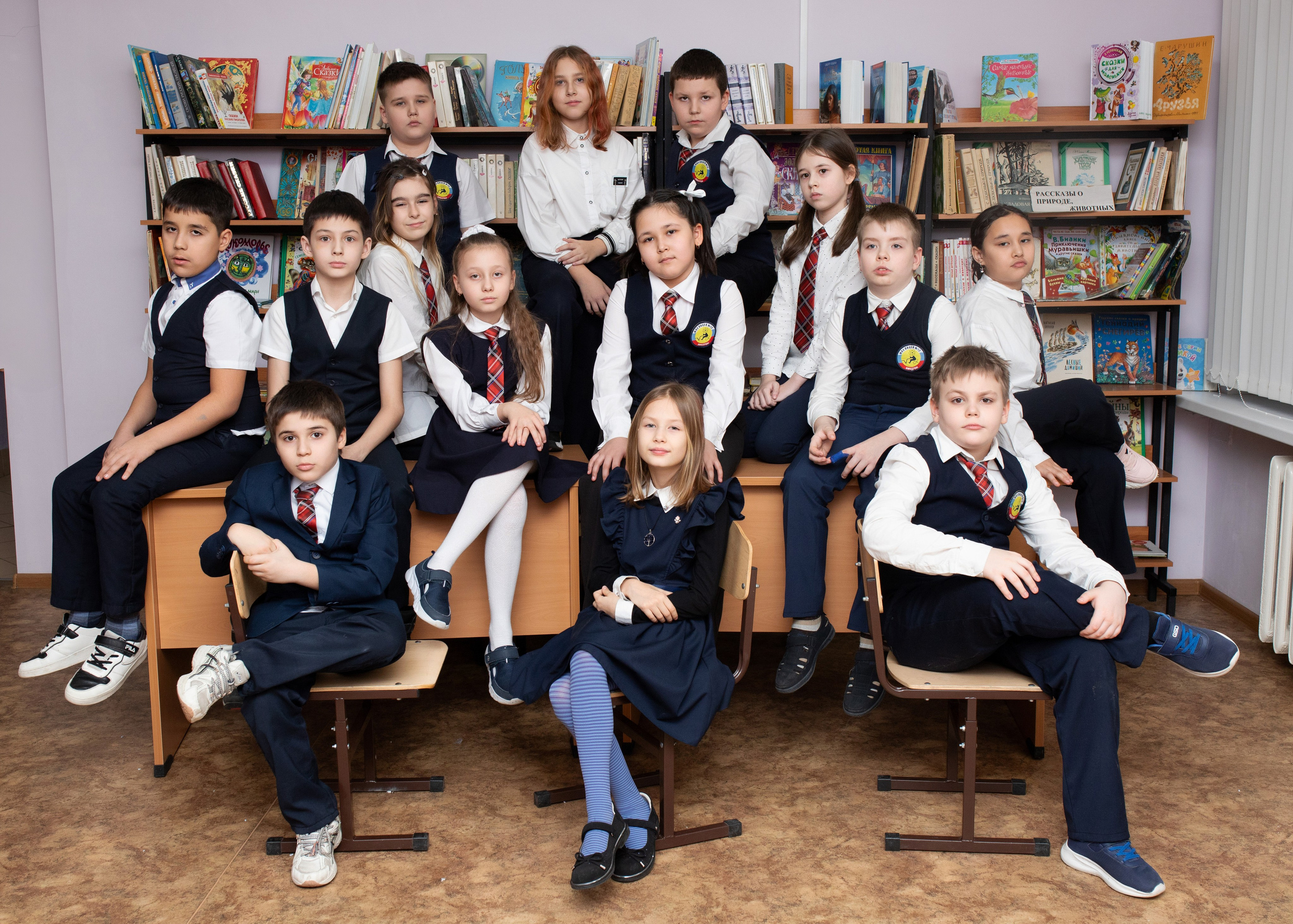 Групповая фотография. Начальная школа. 4 класс. Фотограф Игорь Полозов