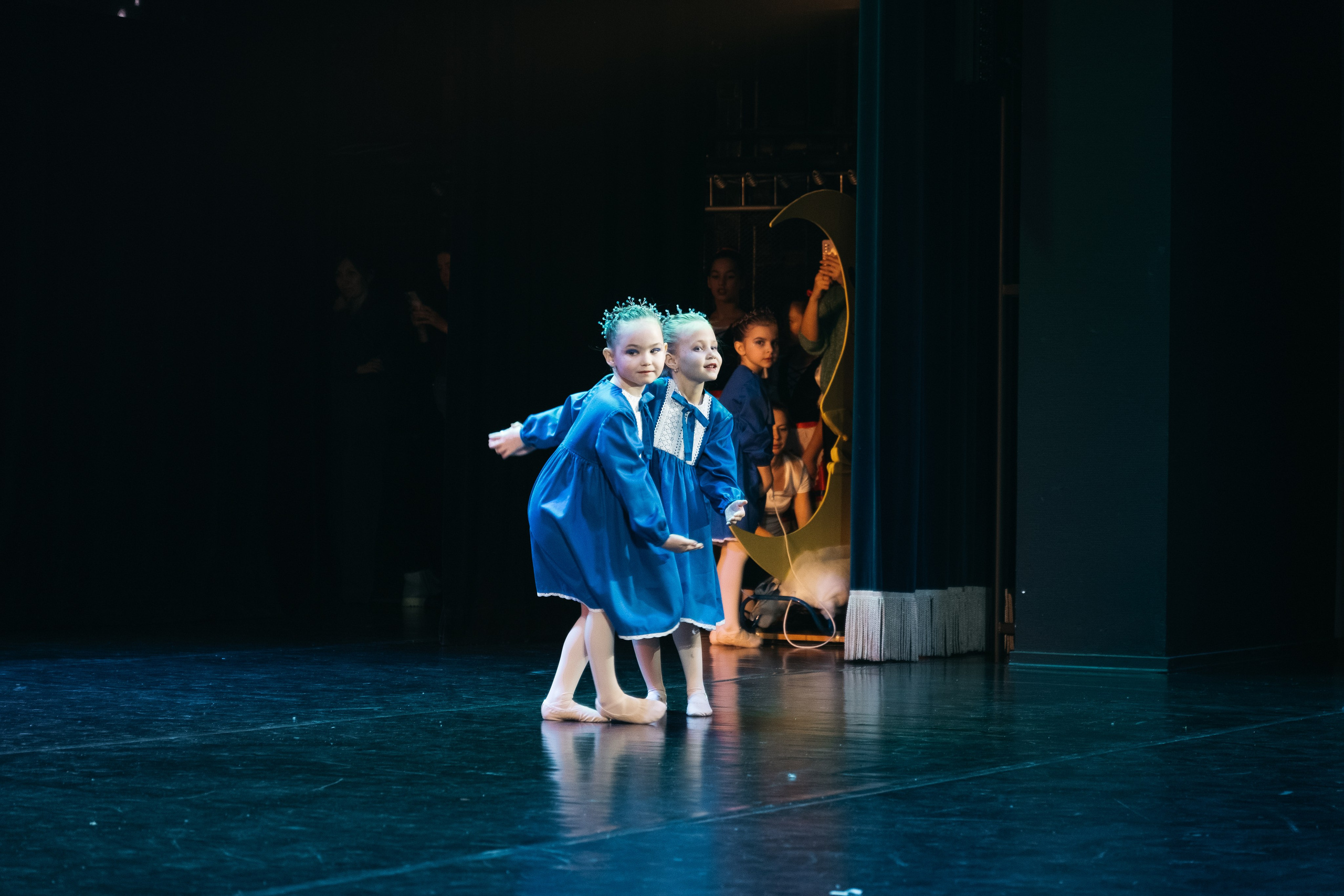 СурГУ 23.12.23. Репортажный и свадебный фотограф в Сургуте