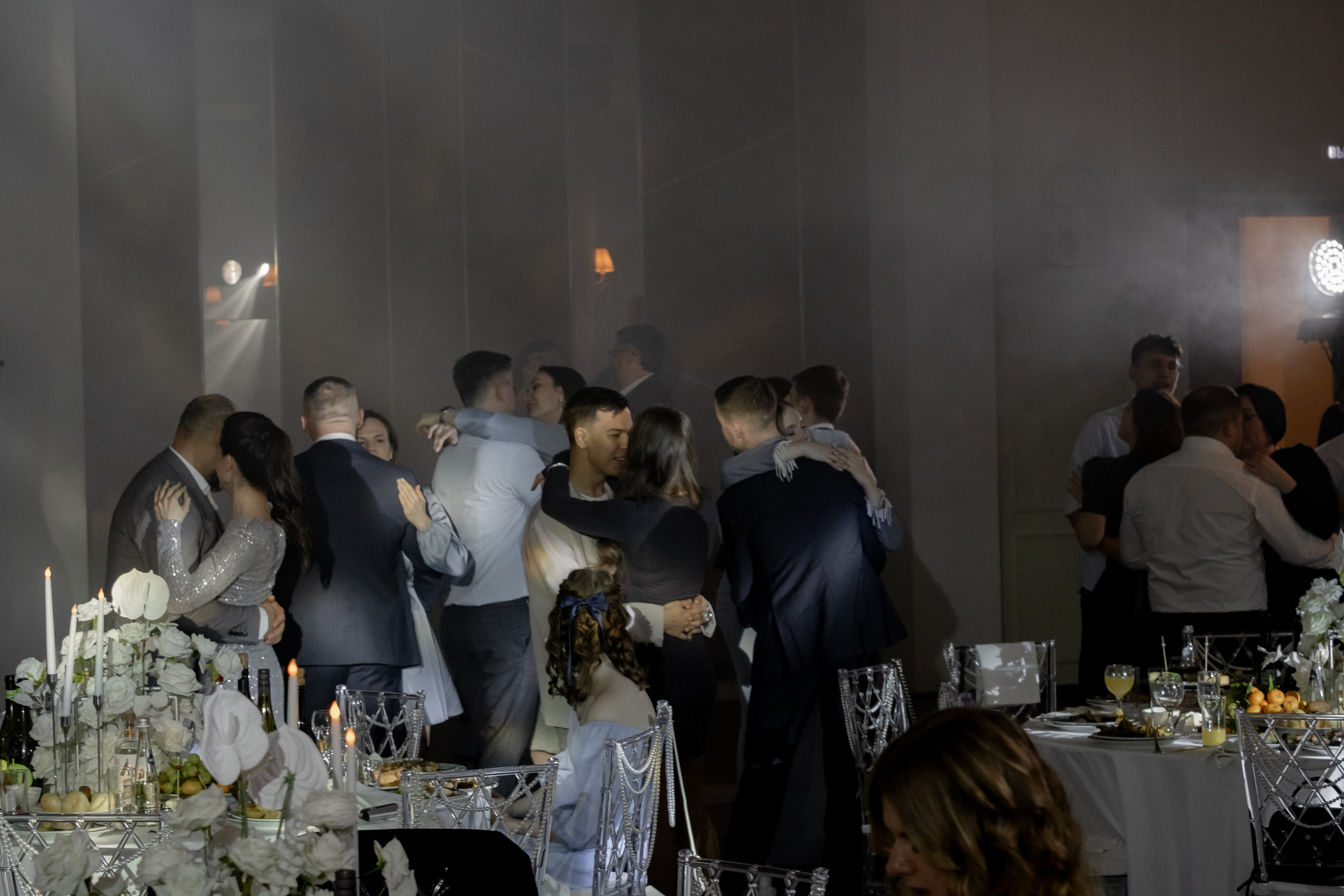 СВАДЕБНЫЙ БАНКЕТ (СНЯТО В СИБИРЕ В НИЖНЕВАРТОВСКЕ). Профессиональный фотограф, Санкт-Петербург — Виктория Богомолова