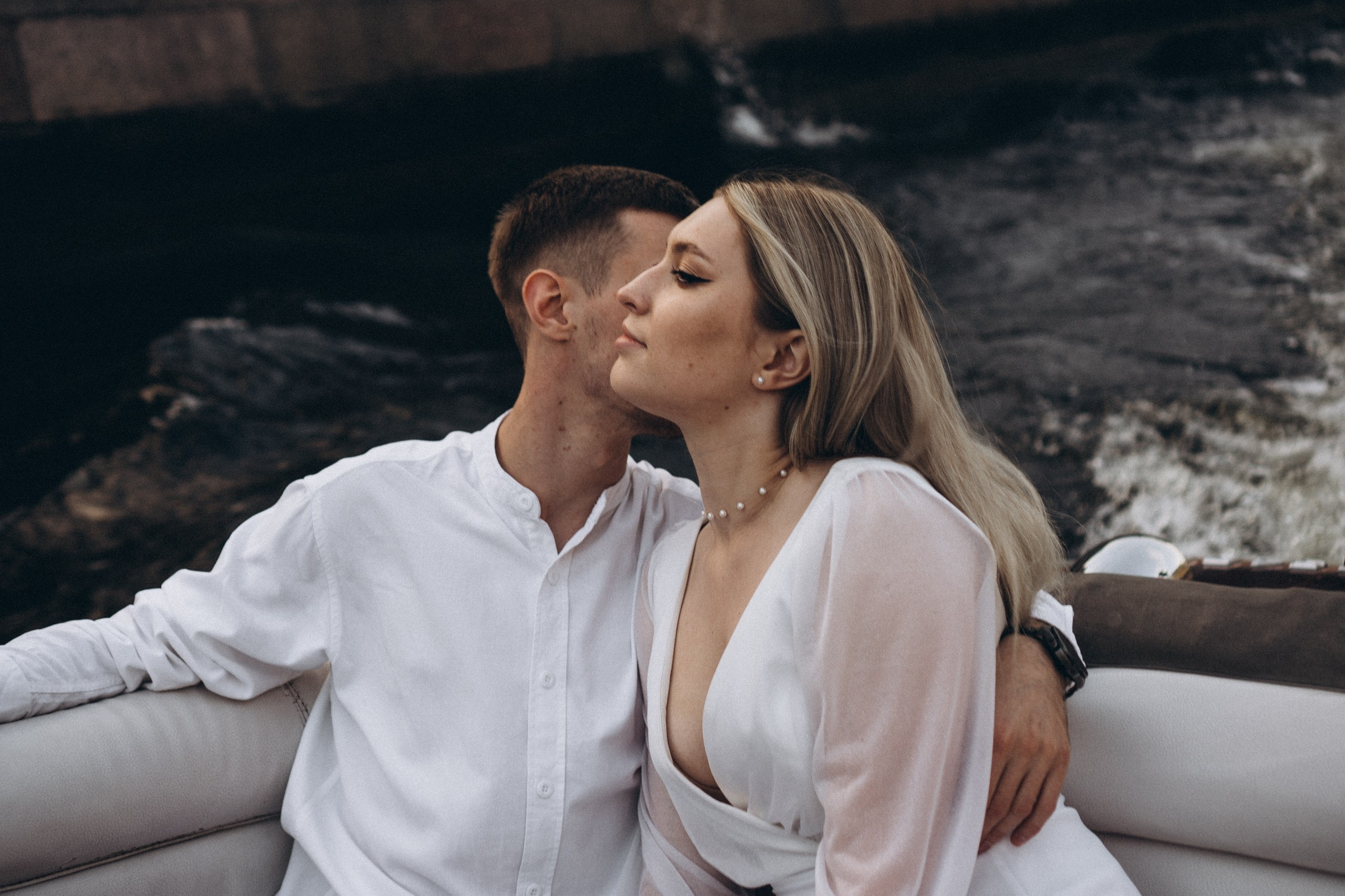 СВАДЕНБНАЯ СЬЕМКА НА КАТЕРЕ ПО КАНАЛАМ САНКТ-ПЕТЕРБУРГА И В АКВАТОРИИ НЕВЫ. Профессиональный фотограф, Санкт-Петербург — Виктория Богомолова