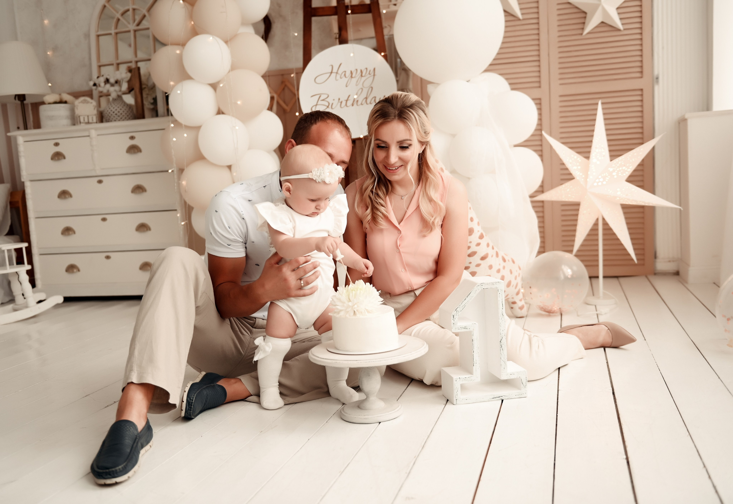 Семейная на 1 годик. Свадебный, семейный, детский, контент фотограф в Омске Максим Ильин