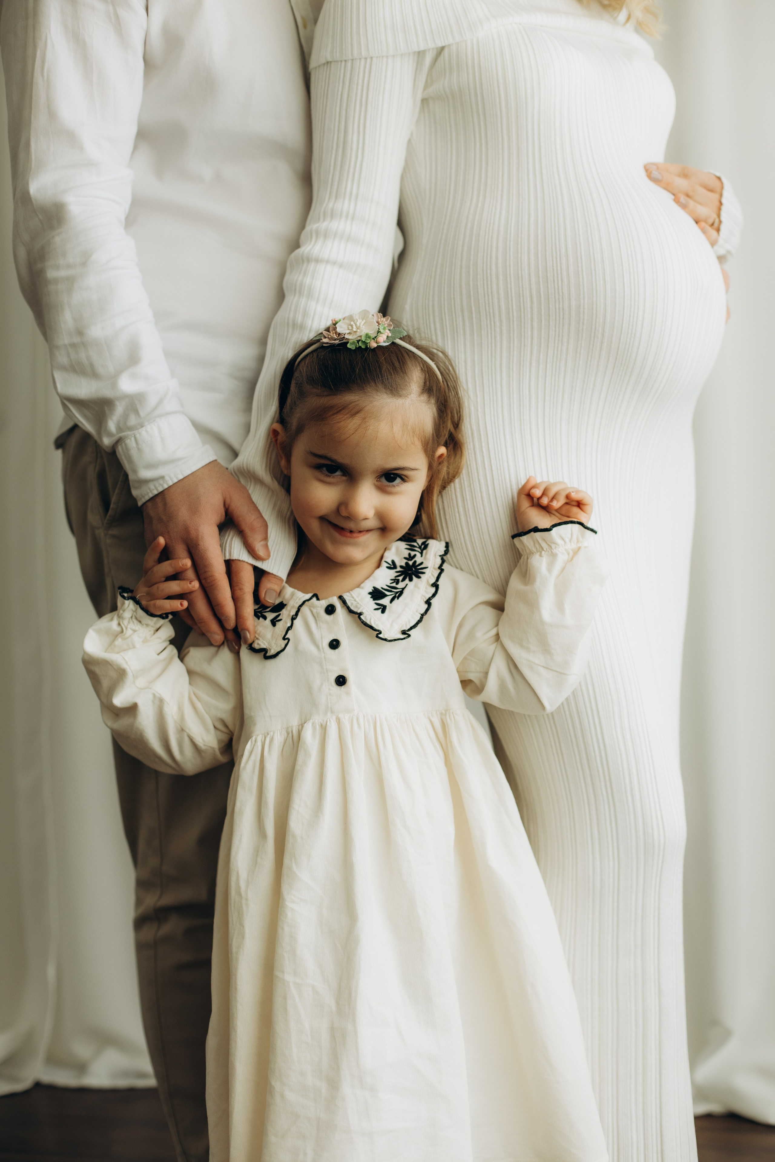 Babybauch-Shooting im Studio. Fotografin in Erlangen, Nürnberg und Umgebung