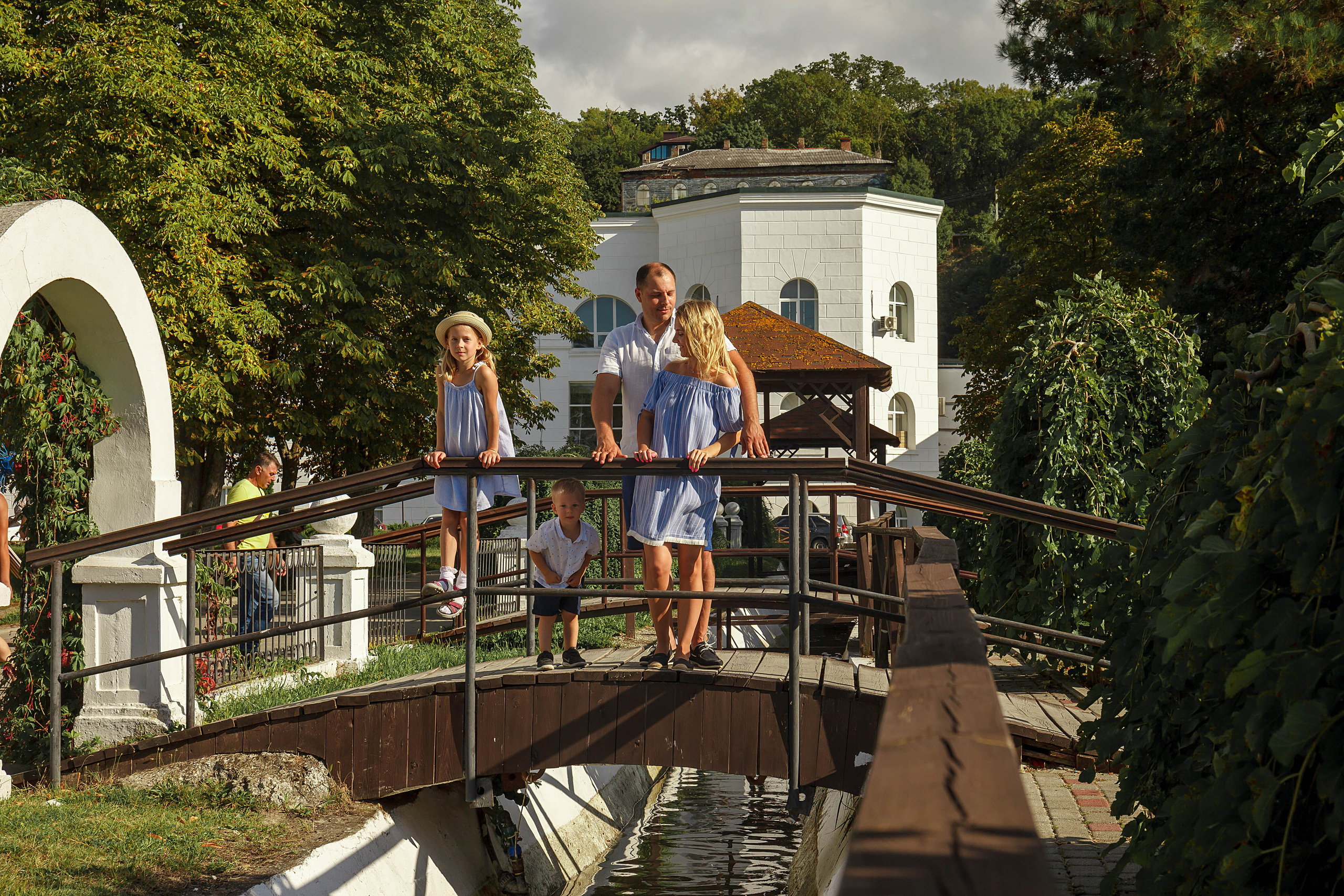 Людмила, Сергей и дети. Фотограф в Геленджике, Архипо-Осиповке, Абрау-Дюрсо, Кринице Виктория