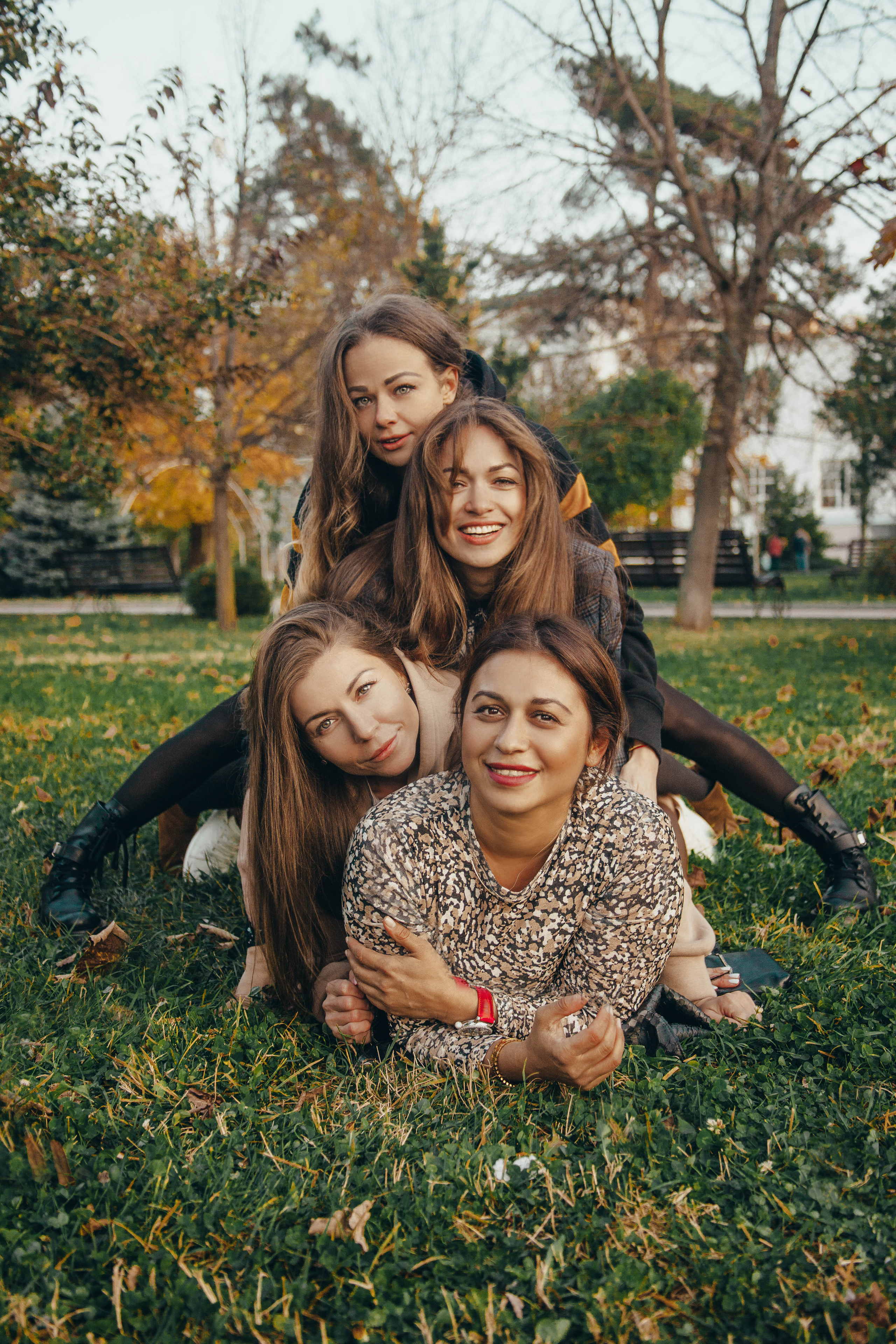 Сабина, Варя, Оля и Снежана. Фотосессия в Абрау. Фотограф в Геленджике, Архипо-Осиповке, Абрау-Дюрсо, Кринице Виктория