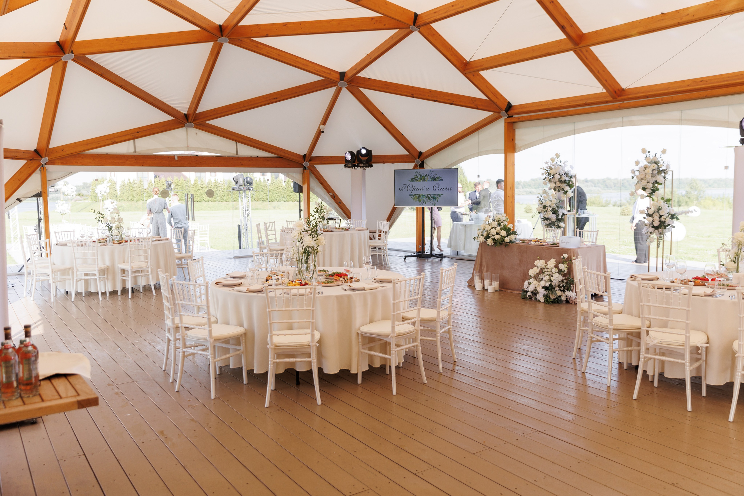 Световое оформление Villa Берег. DDrental прокатная компания Нижний Новгород