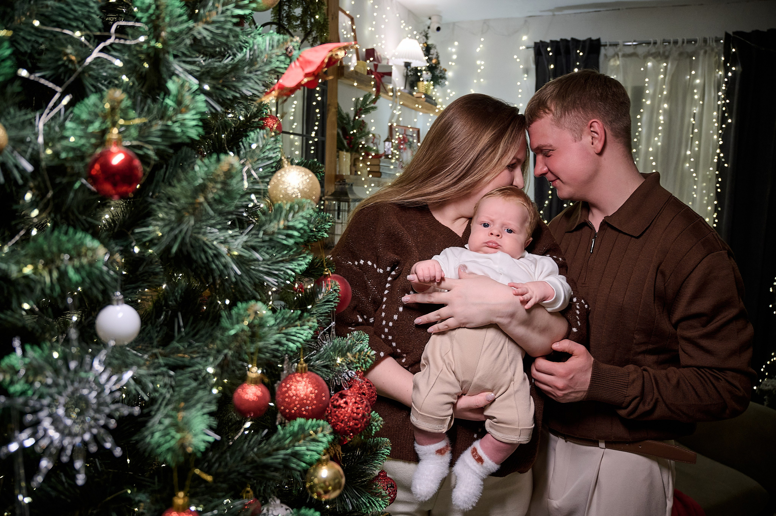 Новогодняя семейная фотосессия в Новокузнецке — семья Фетисовых