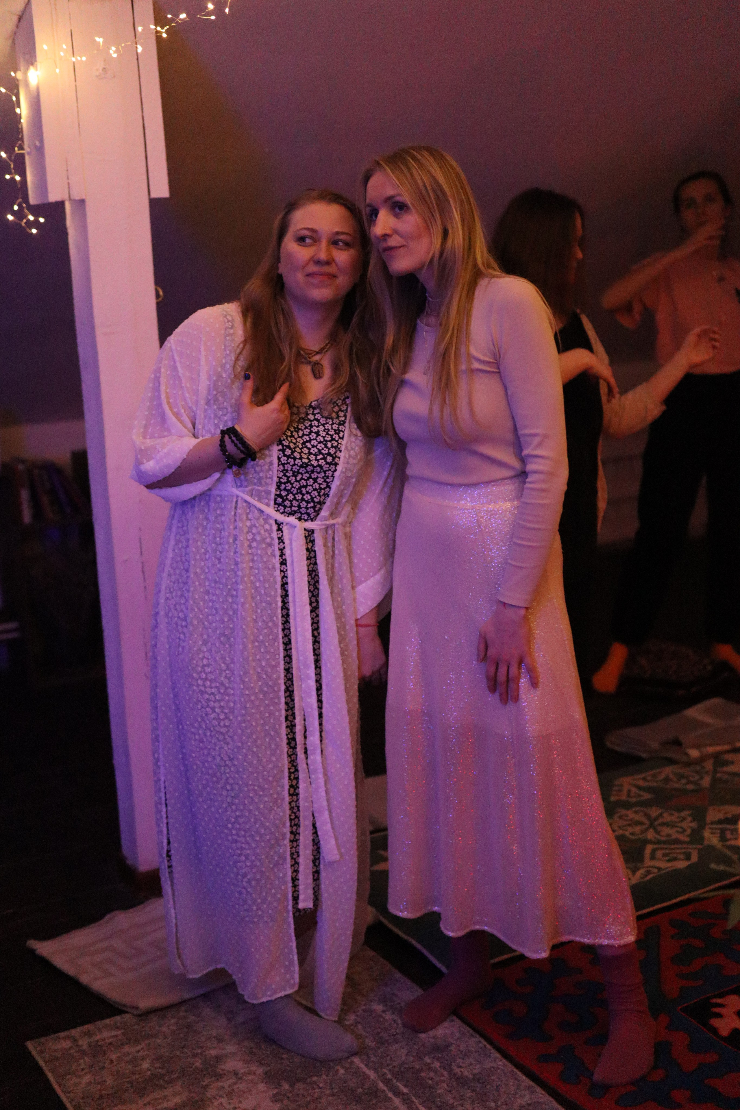 Bhakti Mantra. Photo Ninja