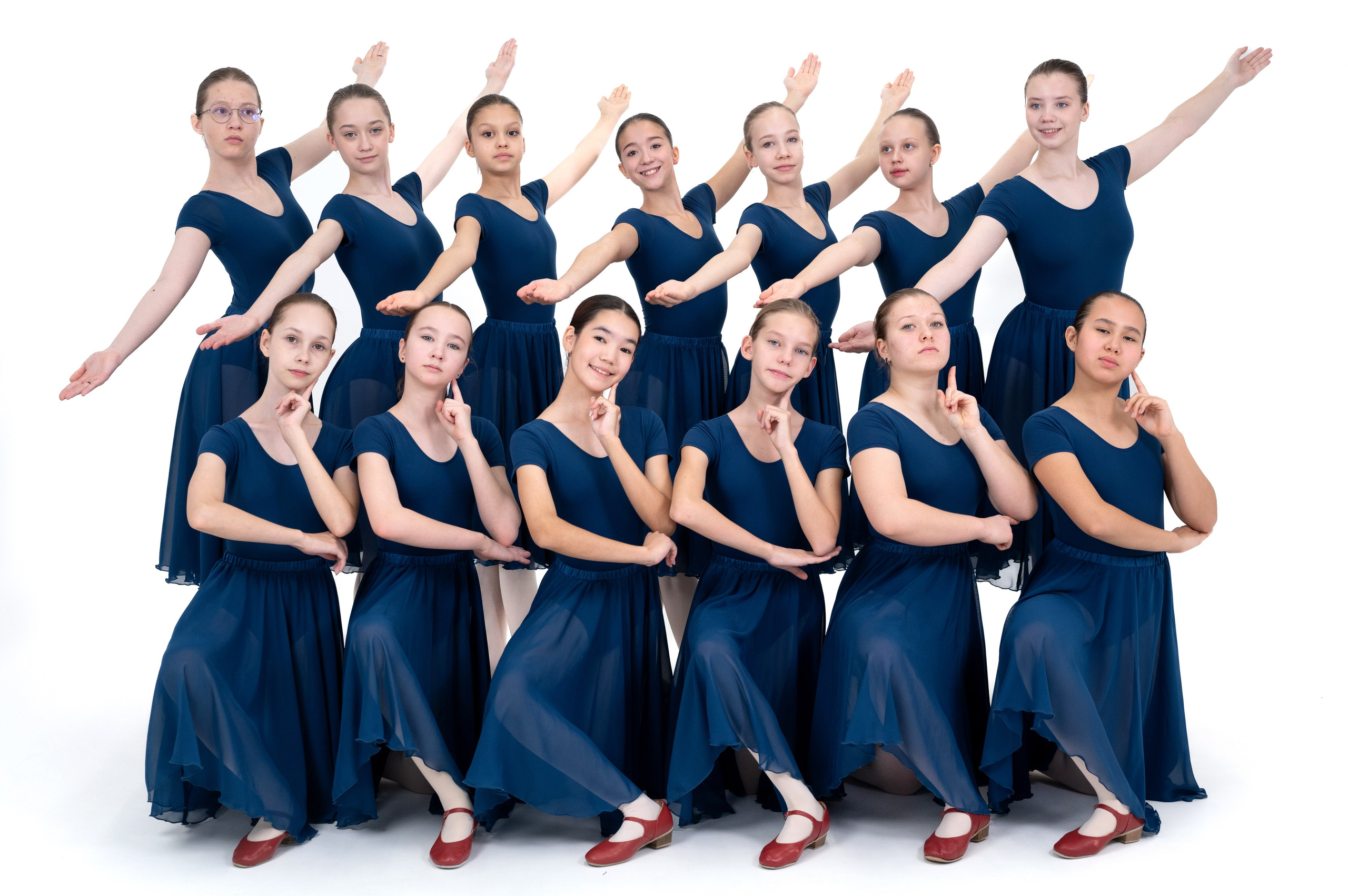 Выпускной альбом хореографичесского коллектива «Пилигрим». Фотограф новорожденных, семейный детский в Тюмени Татьяна Морозова