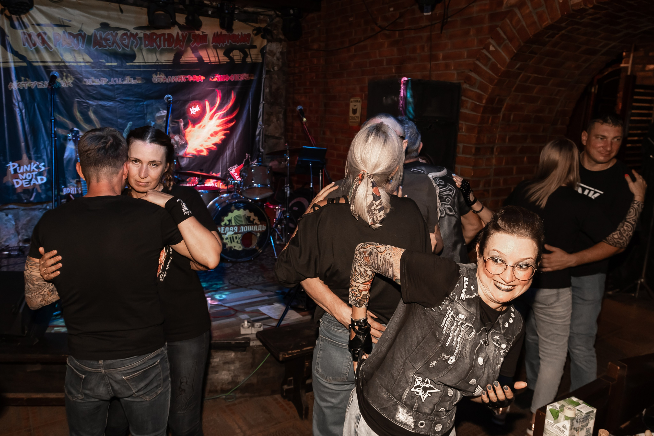 День Рождения Алексея в баре «Белая Лошадь». Фотограф в Волгограде Норченко Светлана