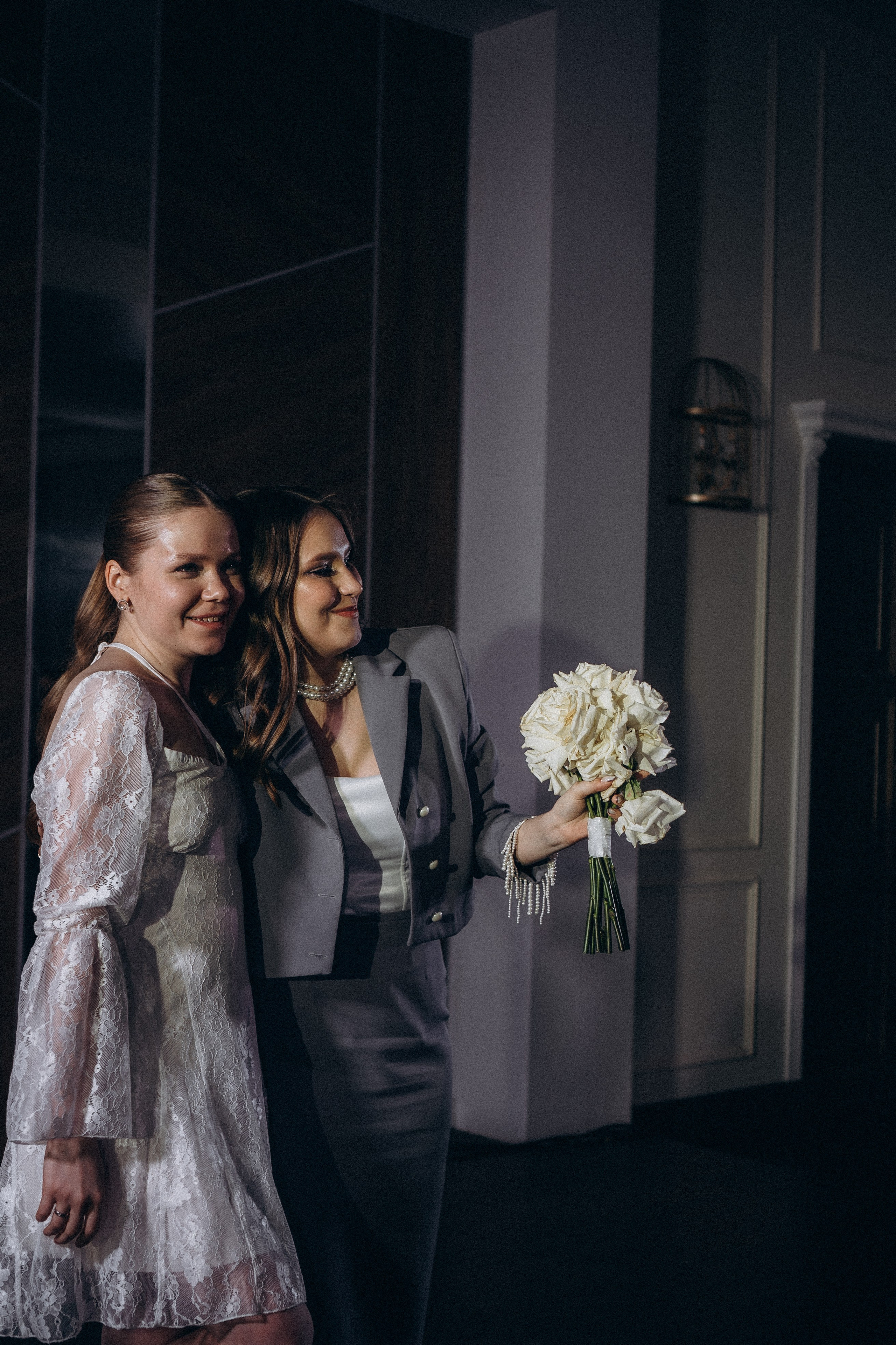 СВАДЕБНАЯ СЬЕМКА СБОРОВ В ОТЕЛЕ И ВЫЕЗД НА ЦЕРЕМОНИЮ (СНЯТО В СИБИРЕ В НИЖНЕВАРТОВСКЕ). Профессиональный фотограф, Санкт-Петербург — Виктория Богомолова