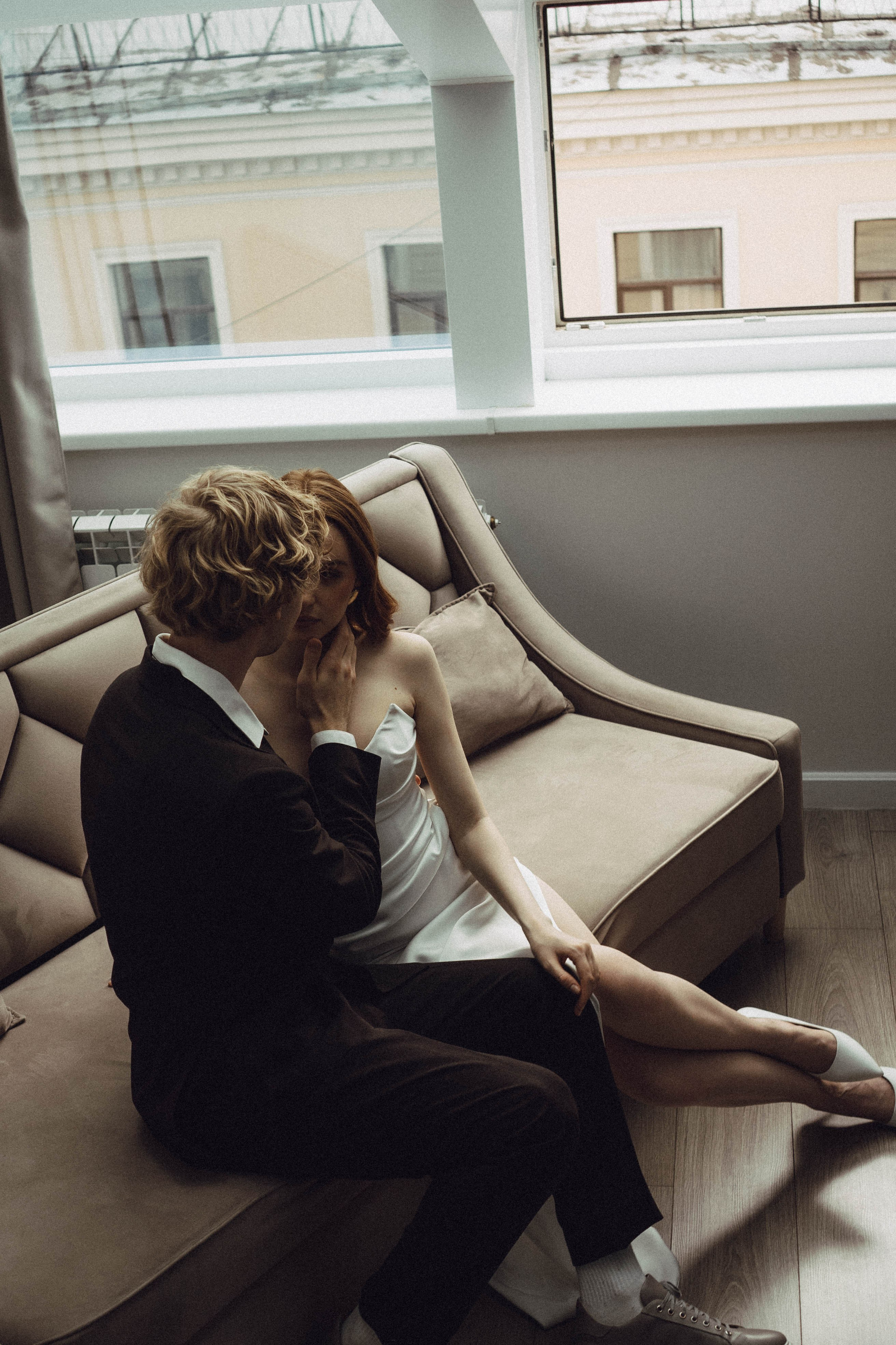 СВАДЕБНАЯ СЬЕМКА В ОТЕЛЕ. СБОРЫ ЖЕНИХА И НЕВЕСТЫ И ТАКЖЕ ТОР И ПОДГОТОВКА К ПРОГУЛКЕ. Профессиональный фотограф, Санкт-Петербург — Виктория Богомолова