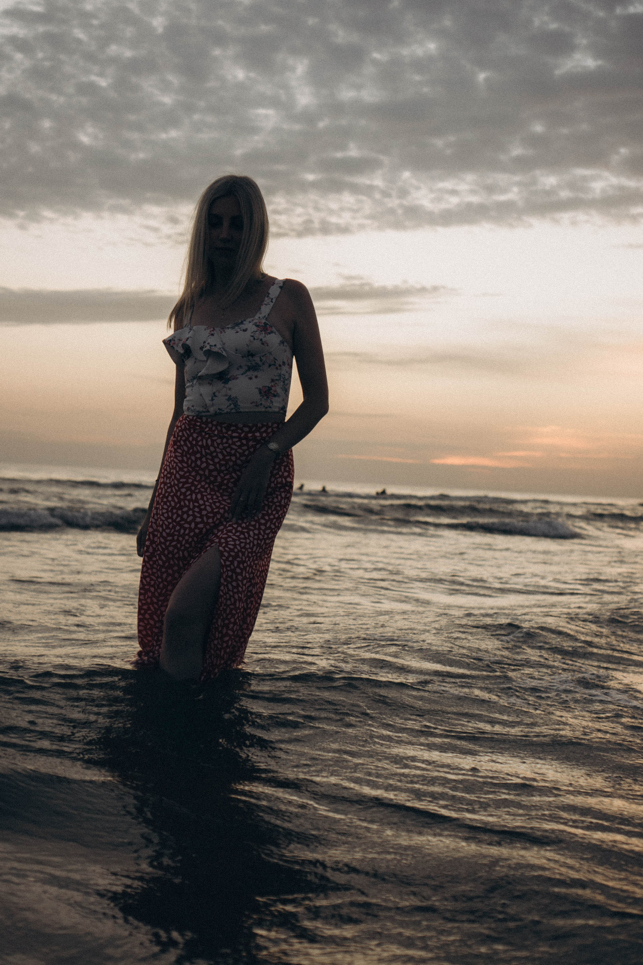 Июльский вечер на берегу черного моря. Профессиональный фотограф, Санкт-Петербург — Виктория Богомолова