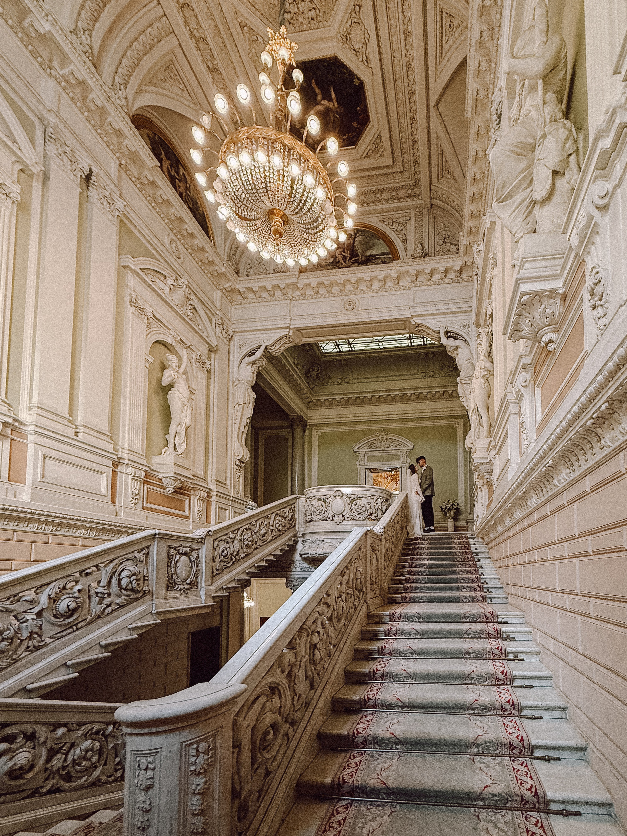 ФОТО НА ТЕЛЕФОН ВО ВРЕМЯ БРАКОСОЧЕТАНИЯ В ПЕРВОМ ДВОРЦЕ И ПРОГУЛКИ. Профессиональный фотограф, Санкт-Петербург — Виктория Богомолова