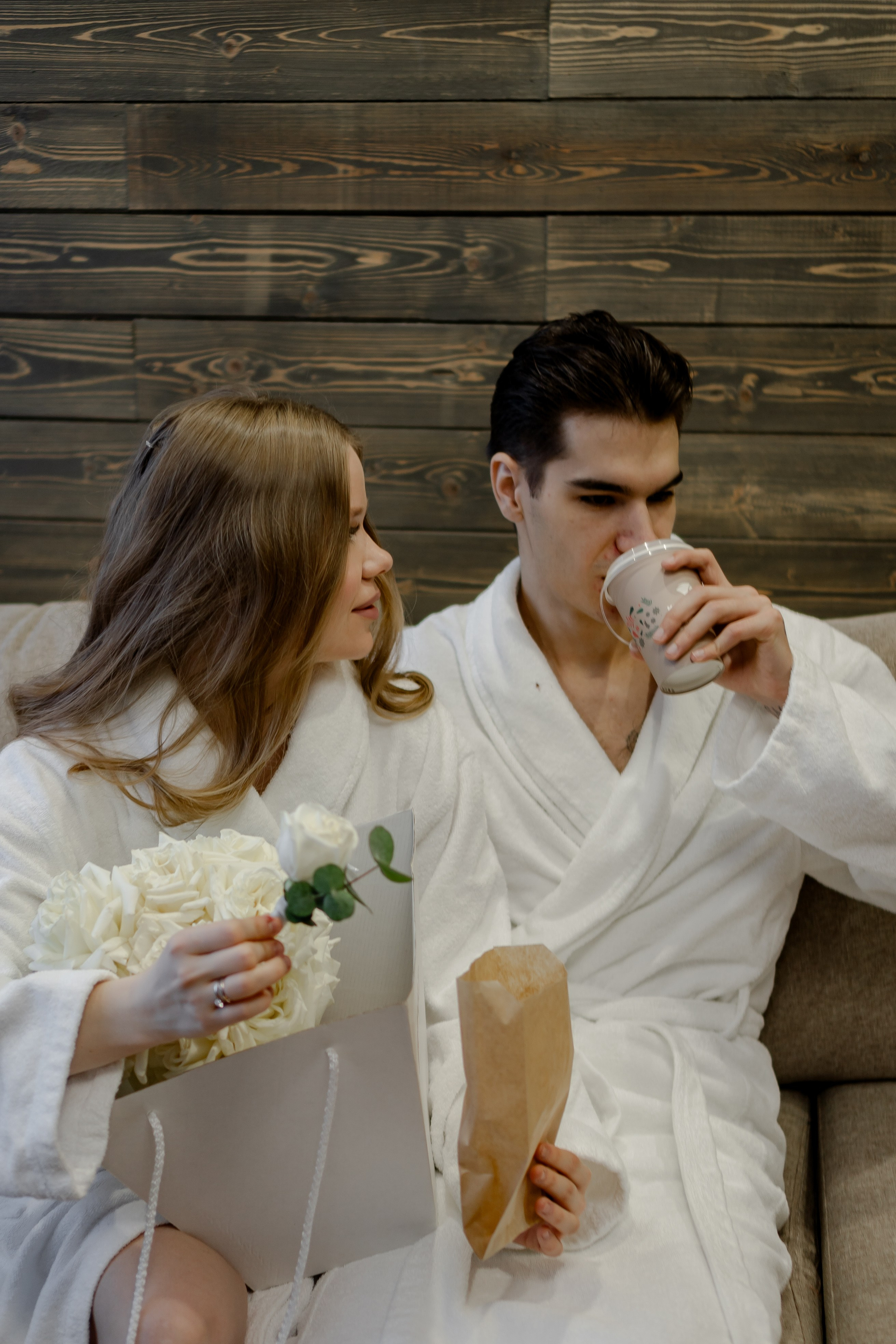 СВАДЕБНАЯ СЬЕМКА СБОРОВ В ОТЕЛЕ И ВЫЕЗД НА ЦЕРЕМОНИЮ (СНЯТО В СИБИРЕ В НИЖНЕВАРТОВСКЕ). Профессиональный фотограф, Санкт-Петербург — Виктория Богомолова