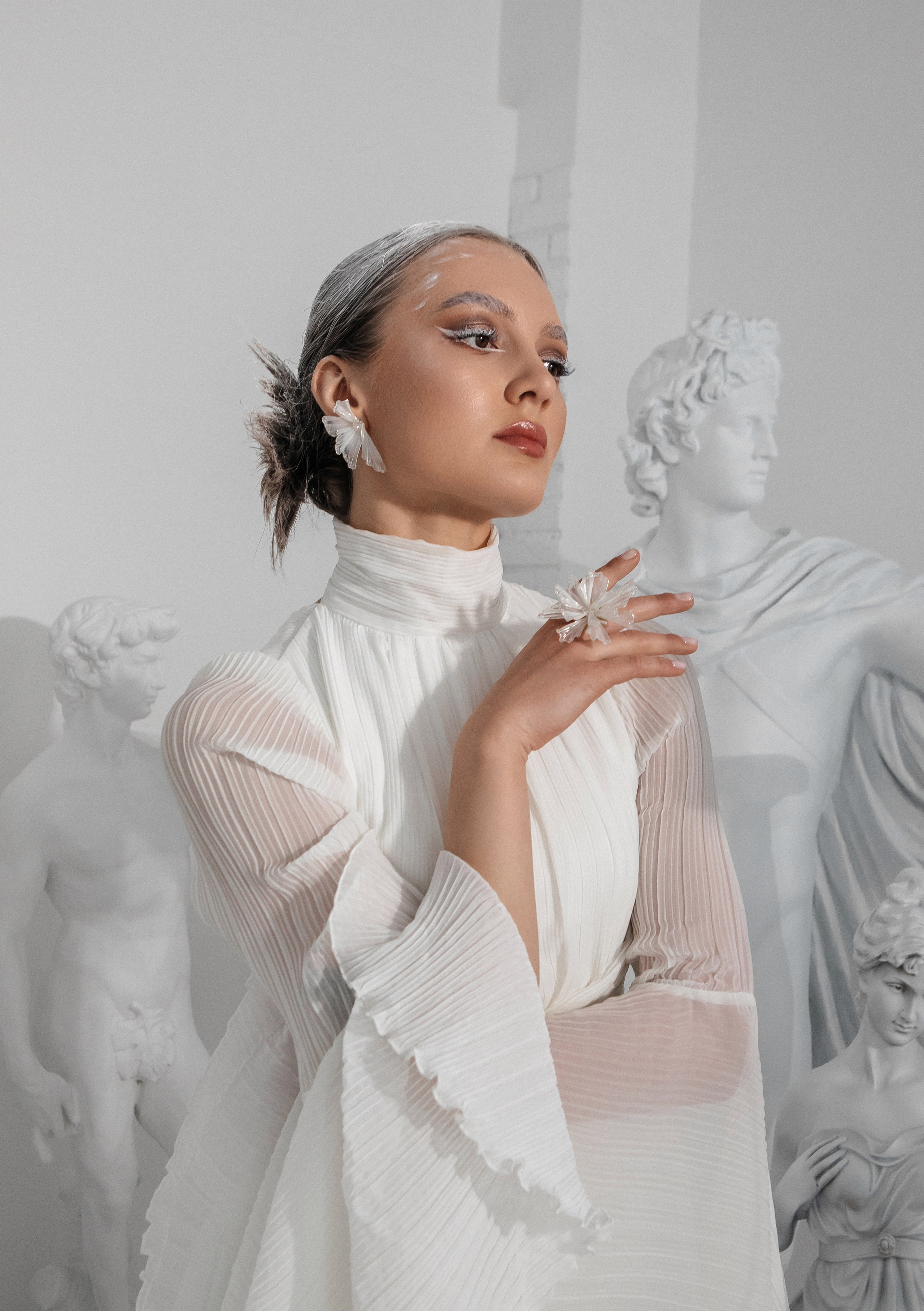 Для бренда украшений Оксана Туз. Свадебный и семейный фотограф Ибрагимова Мария из Екатеринбурга