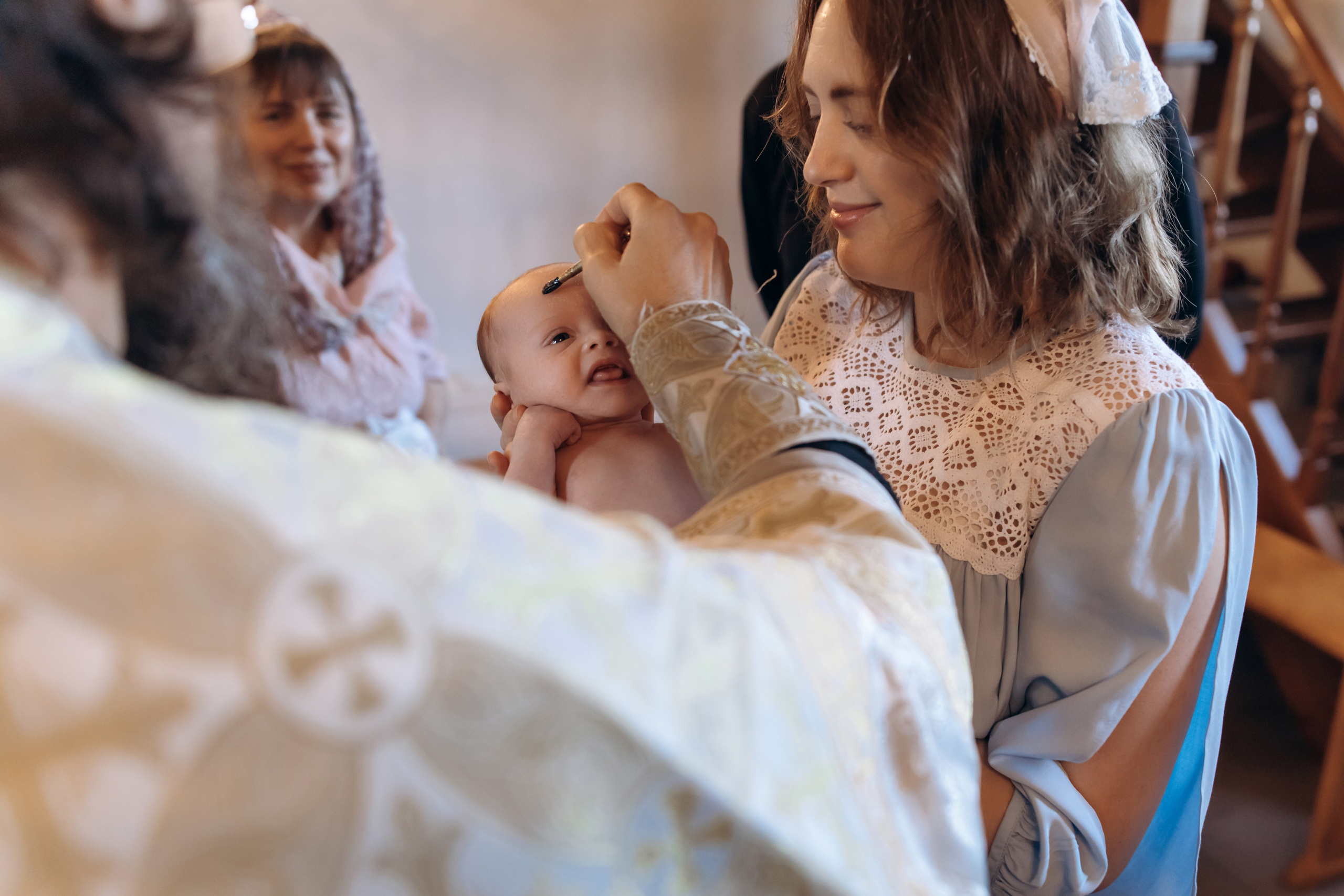 Крещение Василисы. Фотограф на крещении и венчании Елена Плинер, Псков и Псковская область