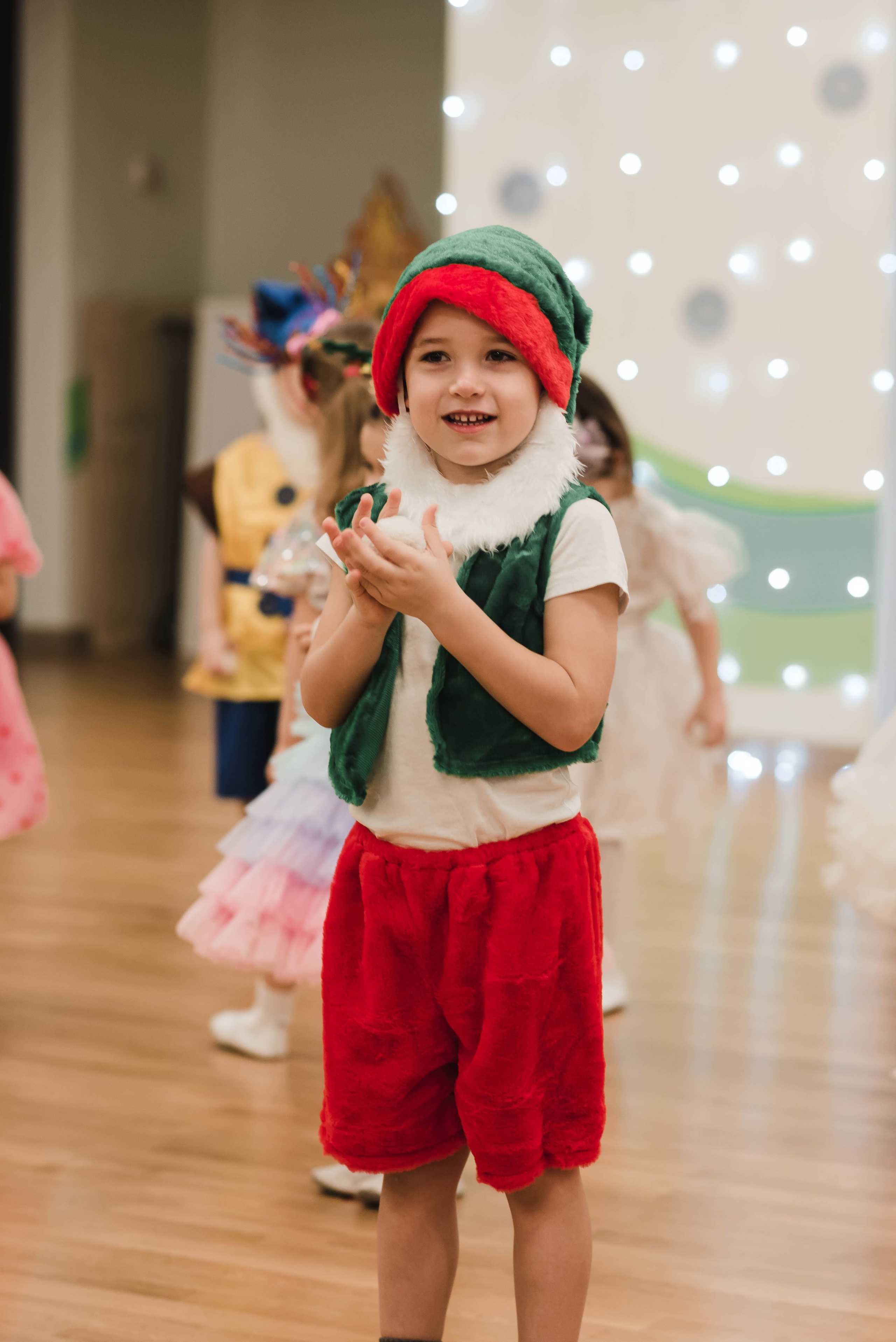 Детский садик Новый год. Фотограф в Москве новорожденные свадьбы семьи Дарья Ларионова