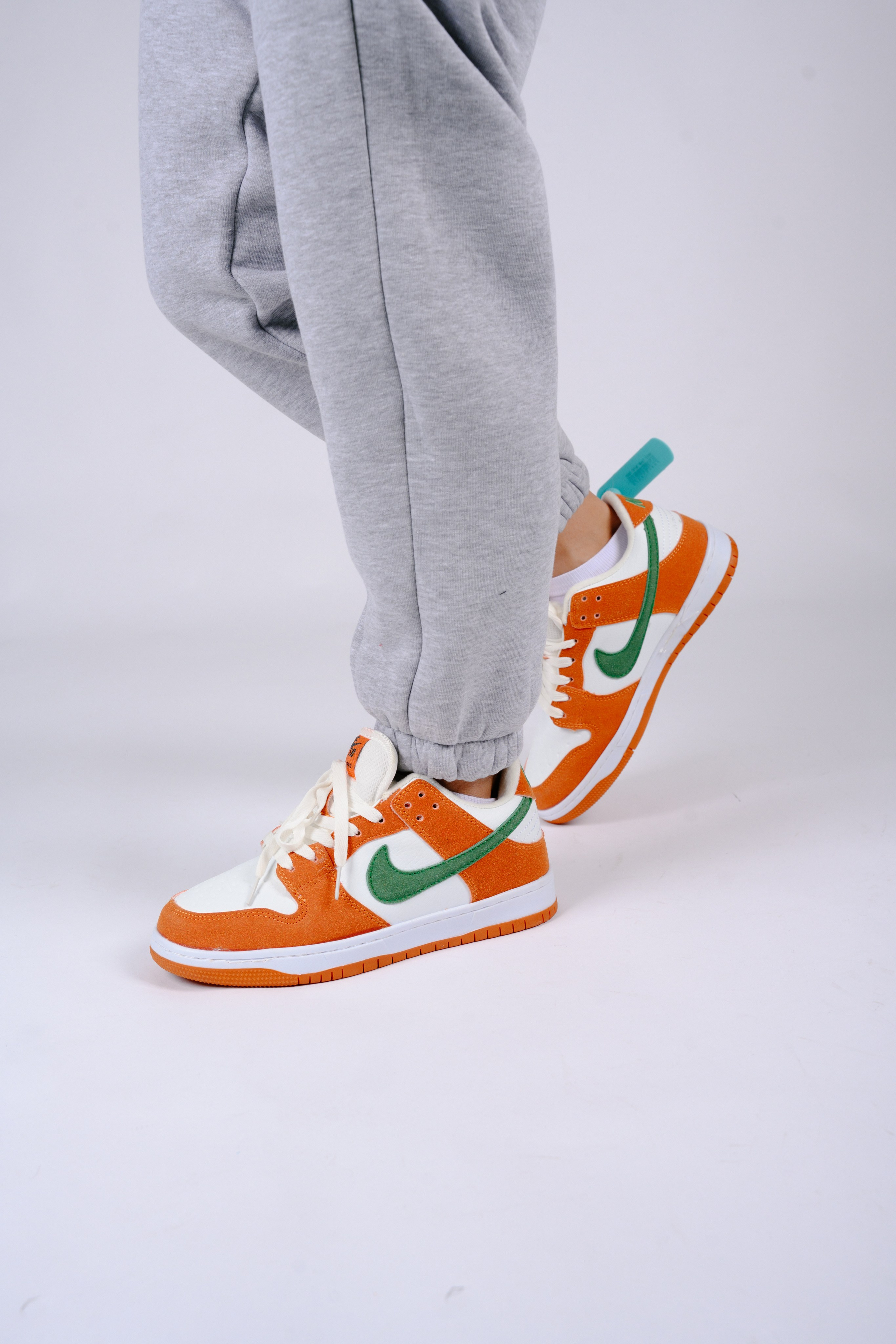 Кроссовки для wb. Фотограф в Красноярске