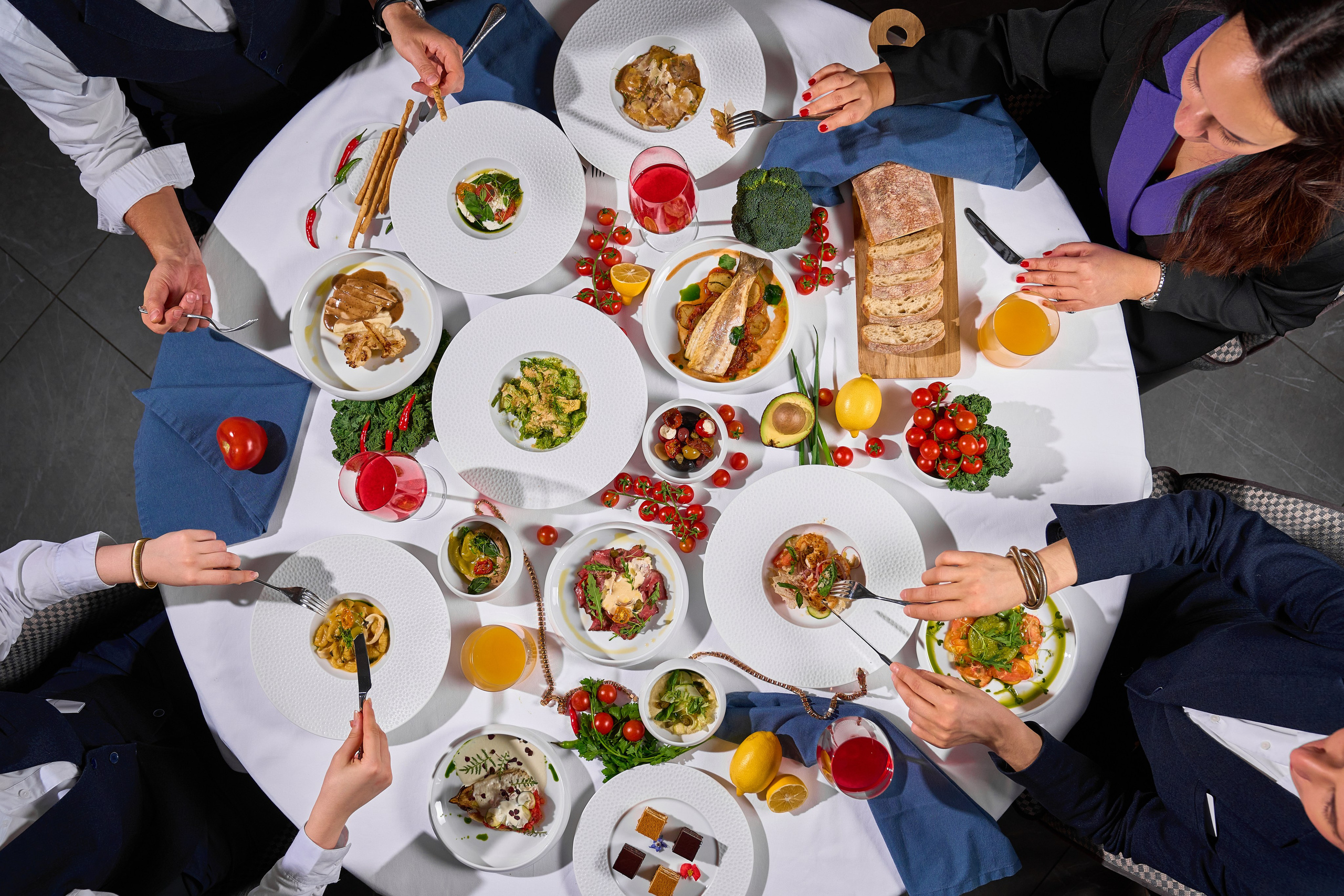 COSMOS ITALY — СЪЕМКА МЕНЮ