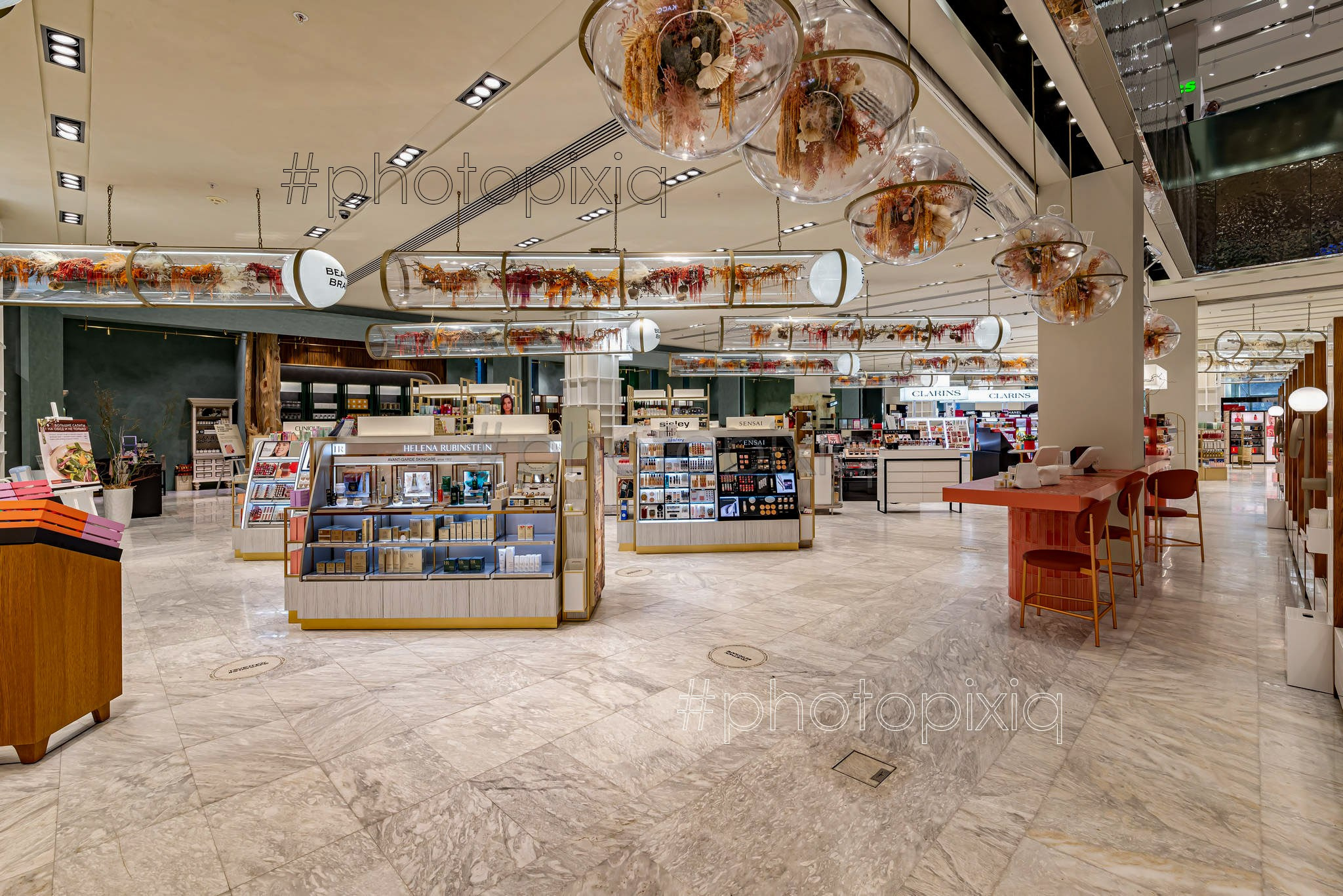 Интерьерная съёмка магазина парфюмерии и косметики Рив Гош. Интерьерная съёмка и виртуальные туры — Интерьерный фотограф Кузнецов Сергей (photopixiq)