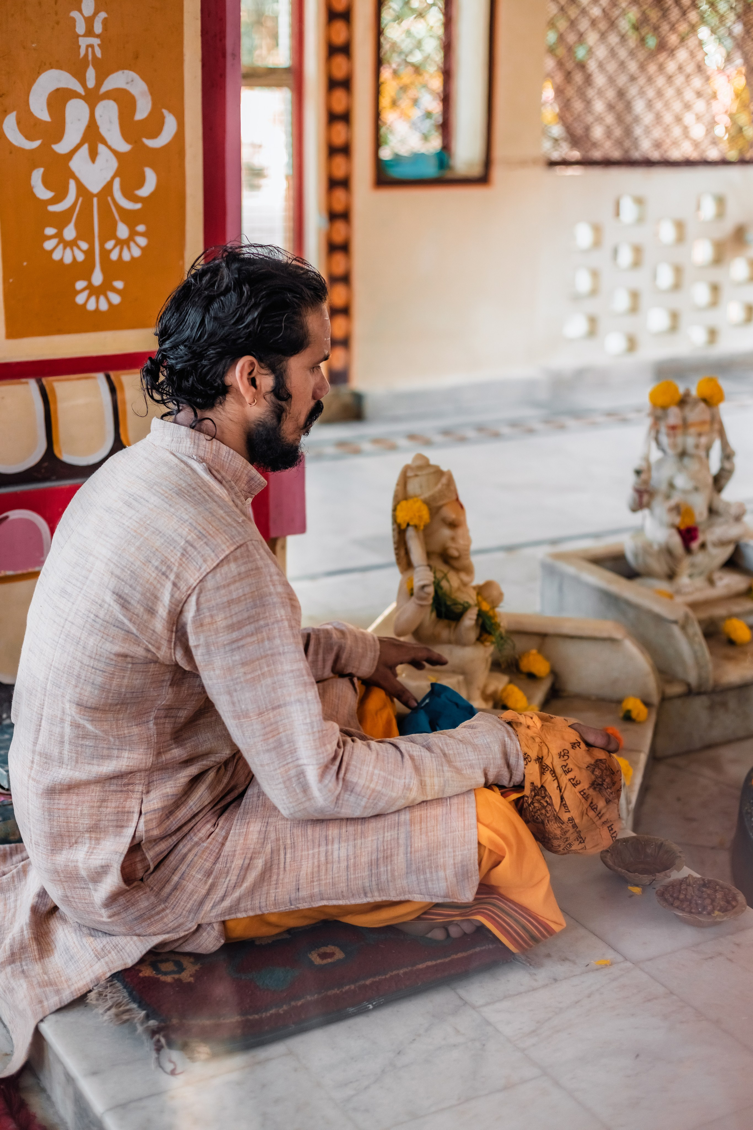 Devraha baba ji ashram life 2025. Mariam Bagdasaryan