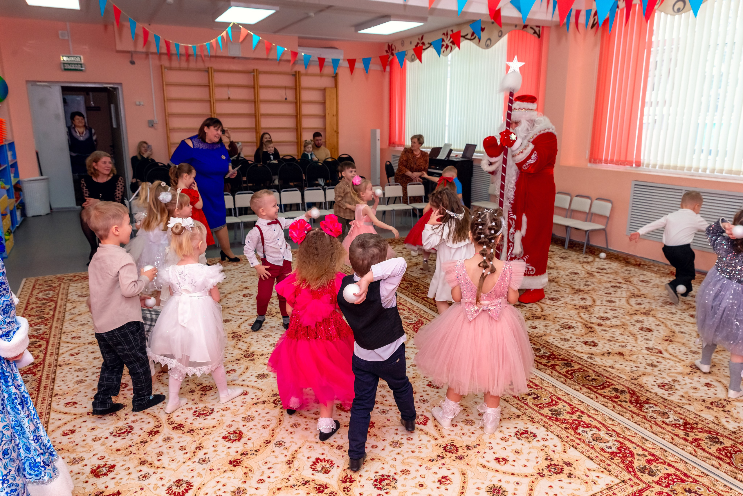 Утренник в саду. Фотограф Крещение Венчание Москва