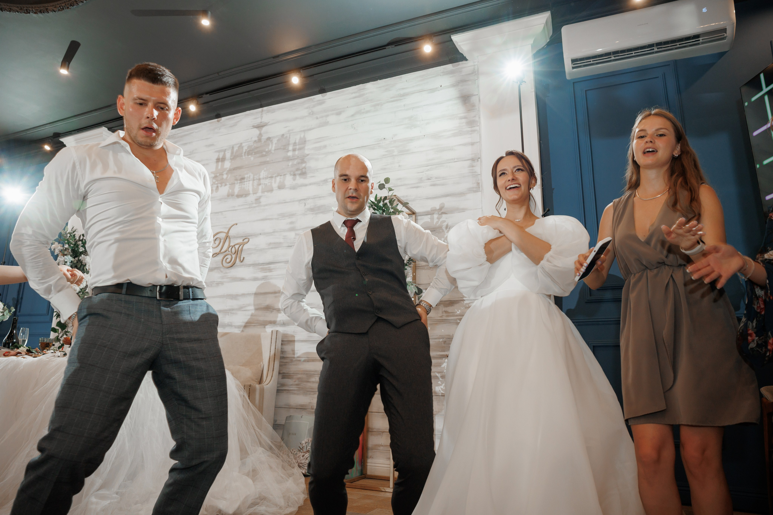 Полина и Дмитрий, загородный клуб «Барин», ЗАГС в г. Пушкино. Свадебный и репортажный фотограф (Москва, Королев и другие)