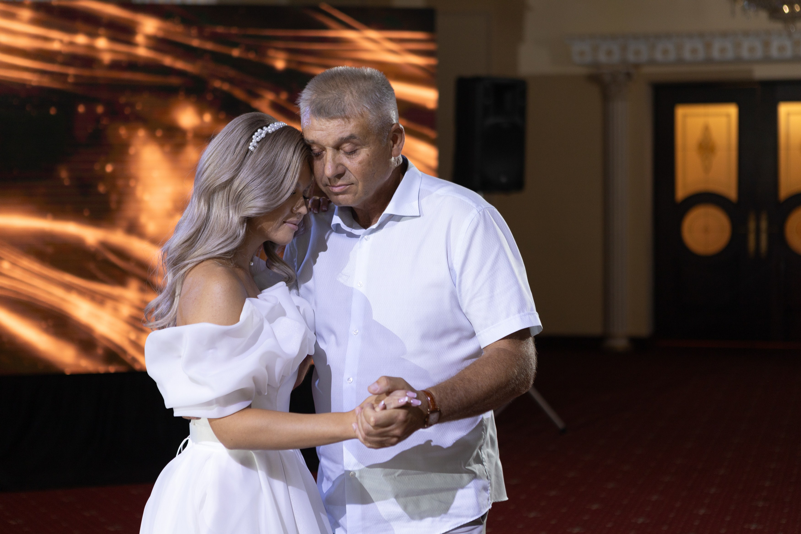 Свадебный фотограф Уфа — Руслан ГабдлисламовЖивые эмоции, красивые кадры, воспоминания на всю жизнь.Работаю по всей Республике Башкортоста. Свадебный фотограф Уфа Руслан Габдлисламов