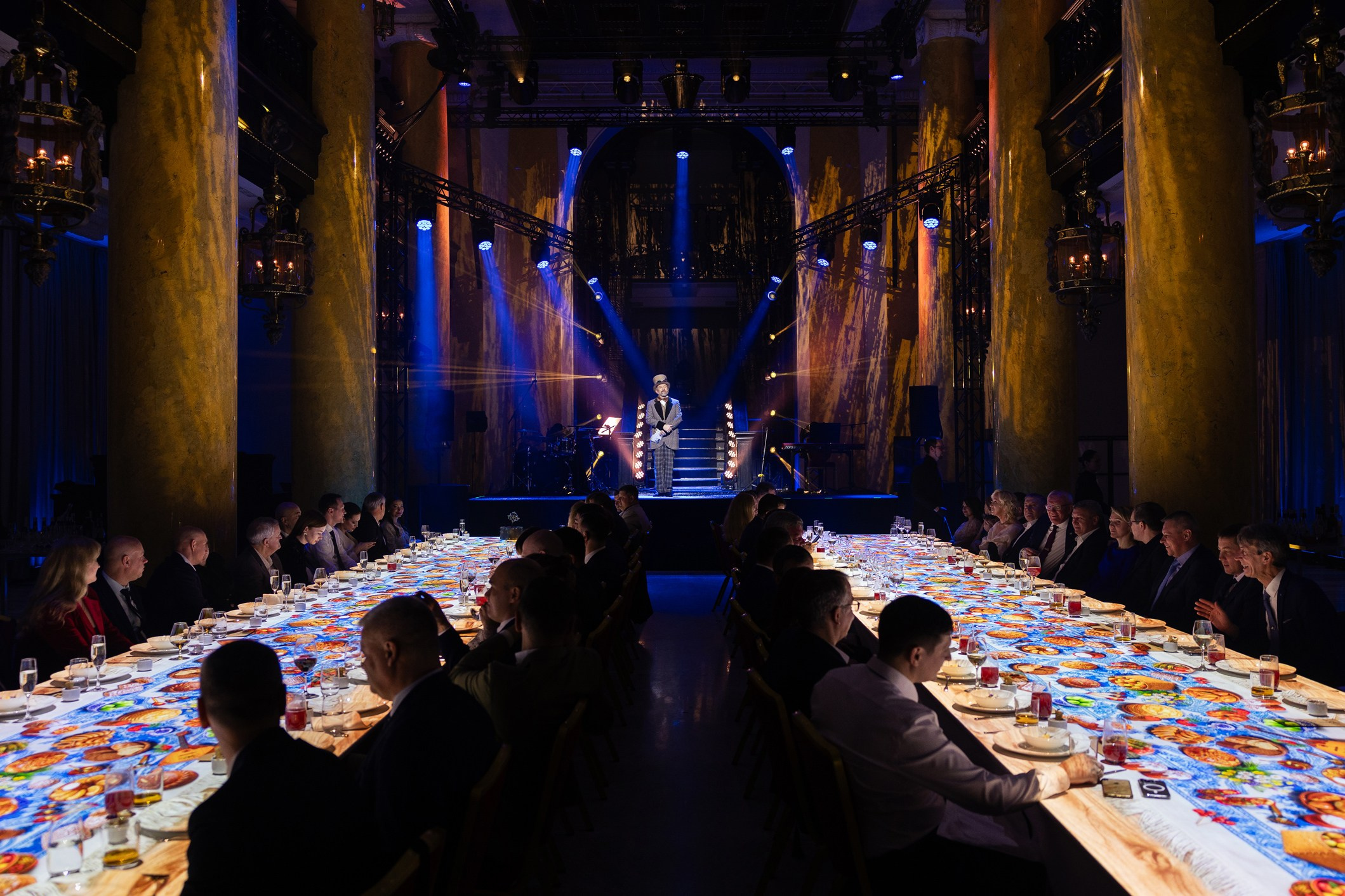 Репортажная съемка шоу-программы на корпоративе, фотограф мероприятий Санкт-Петербург