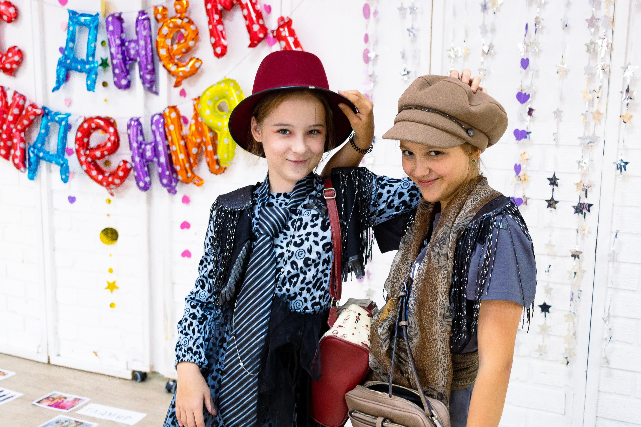 Стильная вечеринка на День рождения Ани в октябре. Школа для девочек во Владивостоке — Само Совершенство