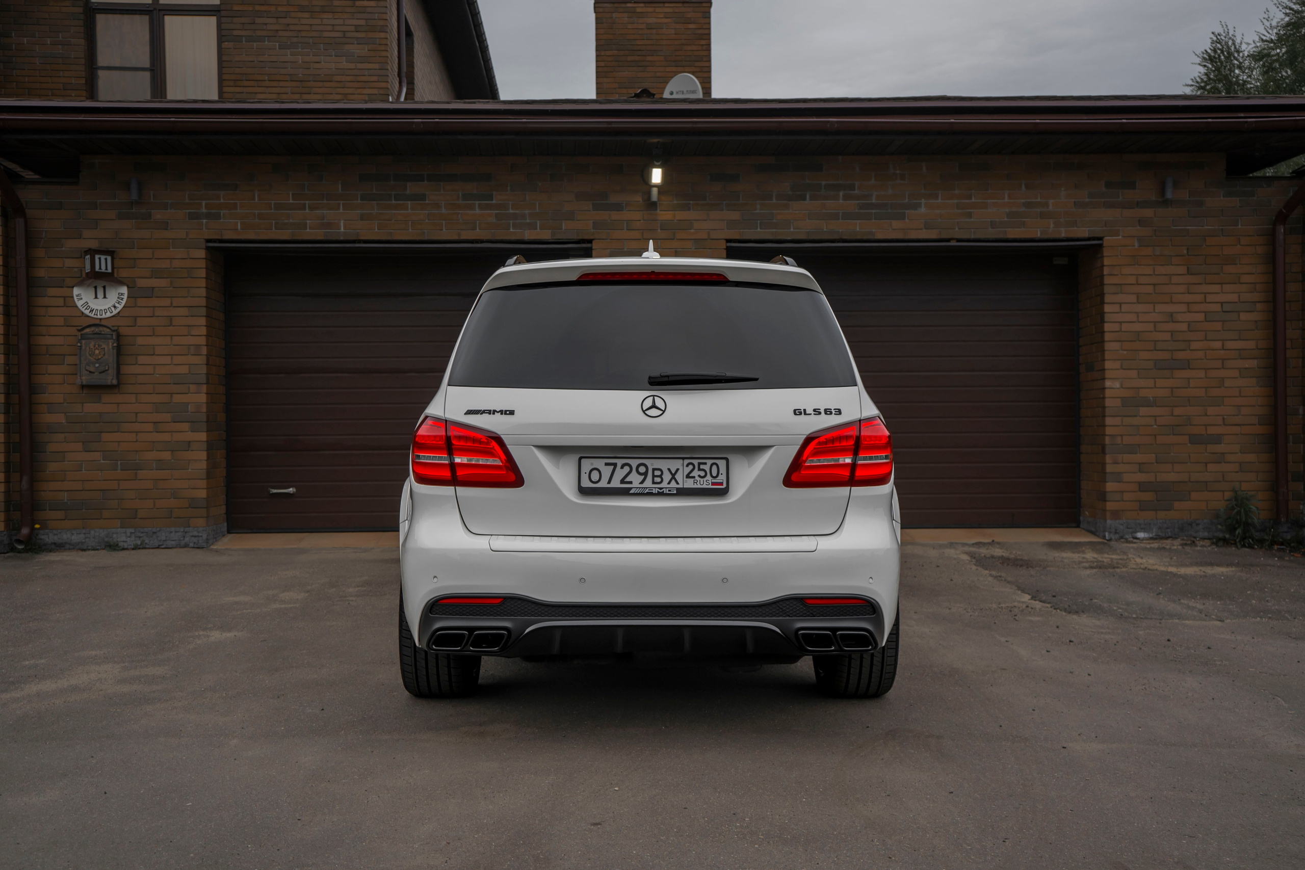Mercedes-Bens GLS63 AMG. Автомобильный фотограф Ногинск Денис Городок