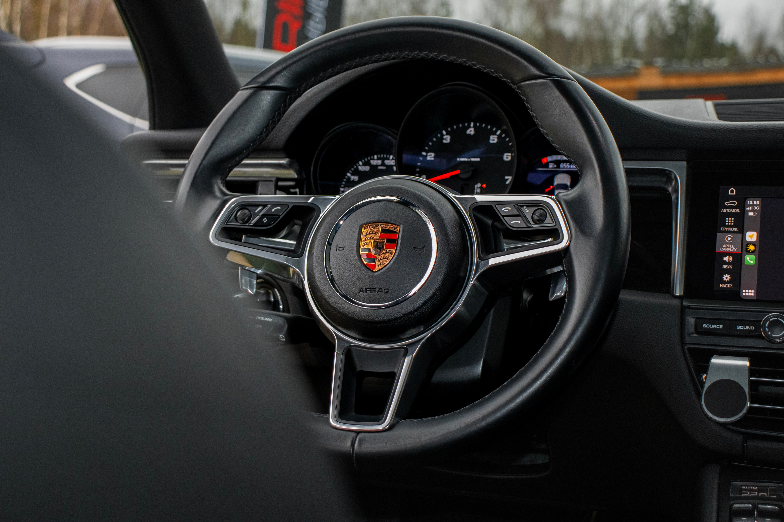 Porsche Macan. Автомобильный фотограф Ногинск Денис Городок