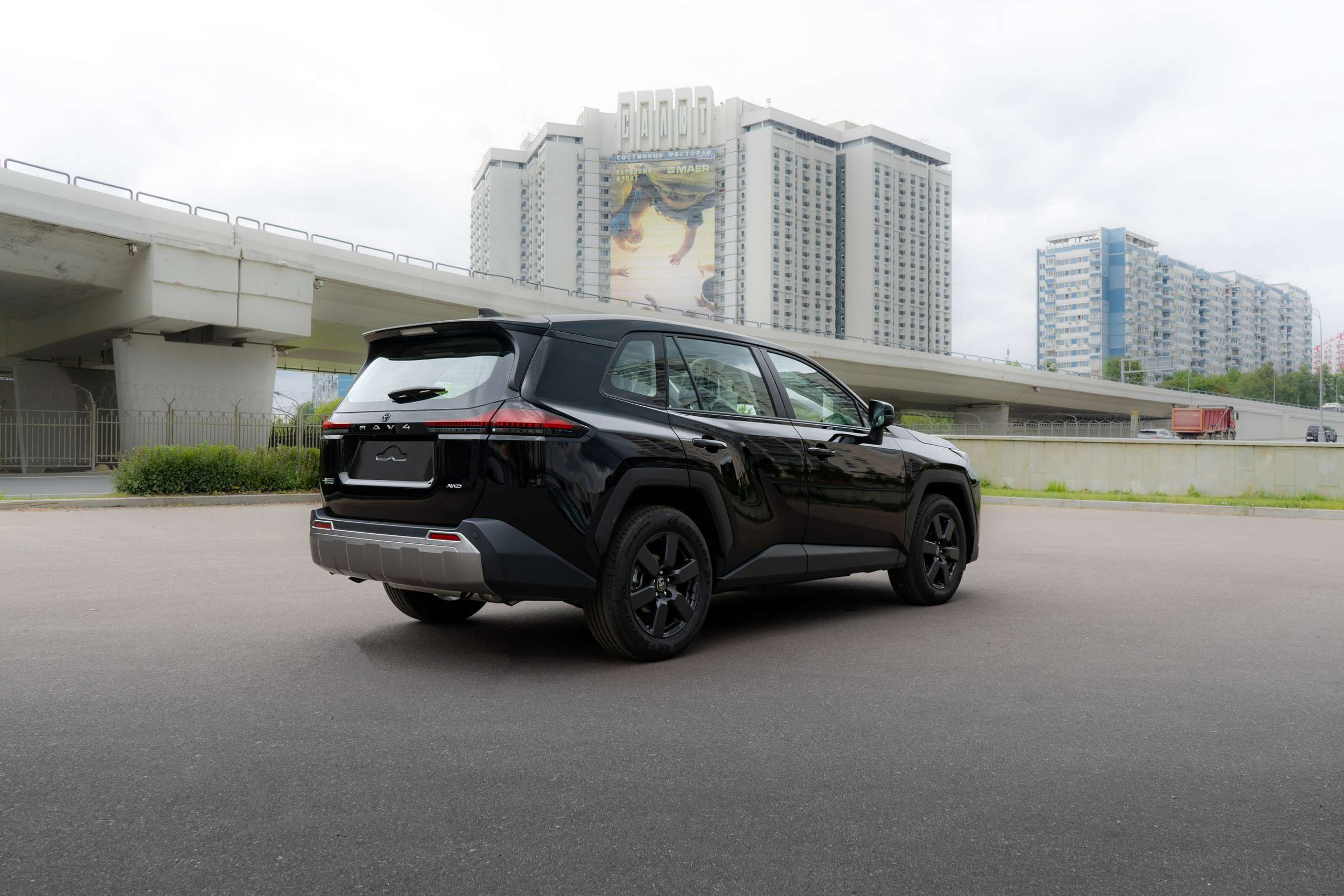 Toyota Rav4. Автомобильный фотограф Ногинск Денис Городок