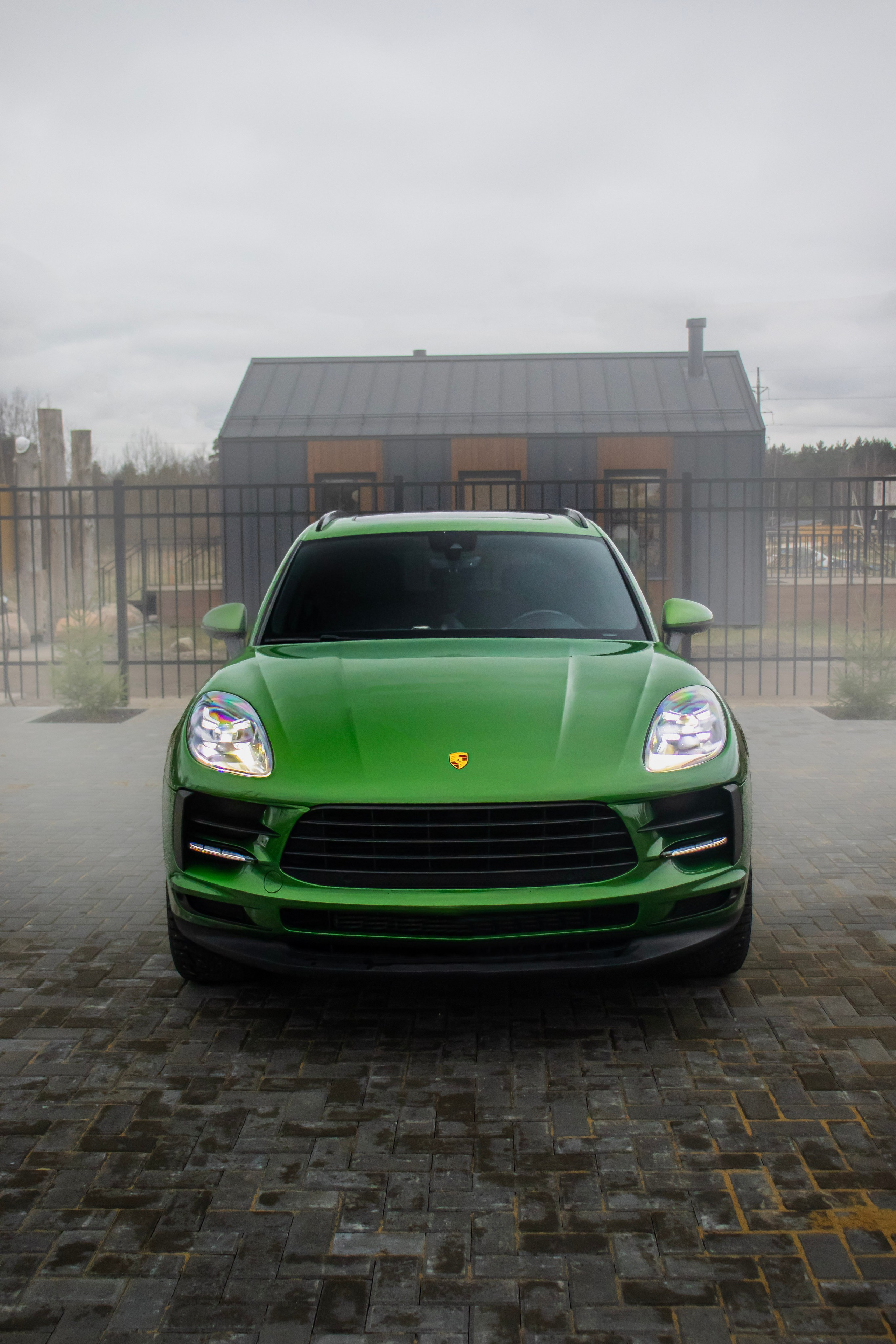 Porsche Macan. Автомобильный фотограф Ногинск Денис Городок