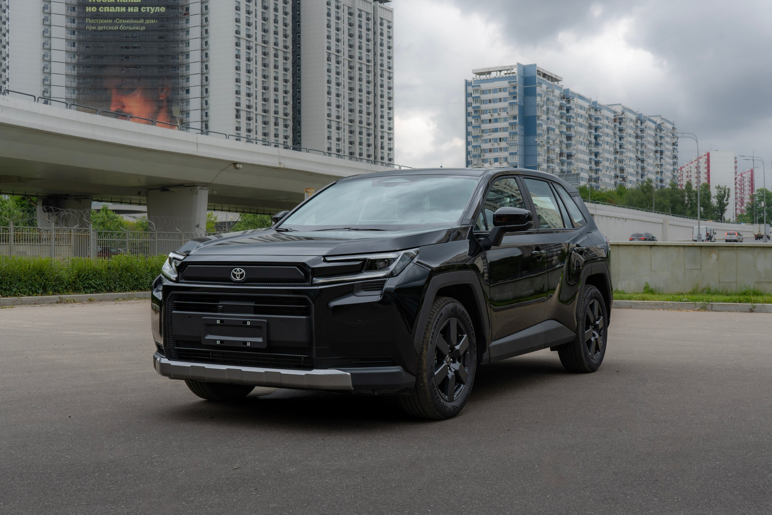 Toyota Rav4. Автомобильный фотограф Ногинск Денис Городок