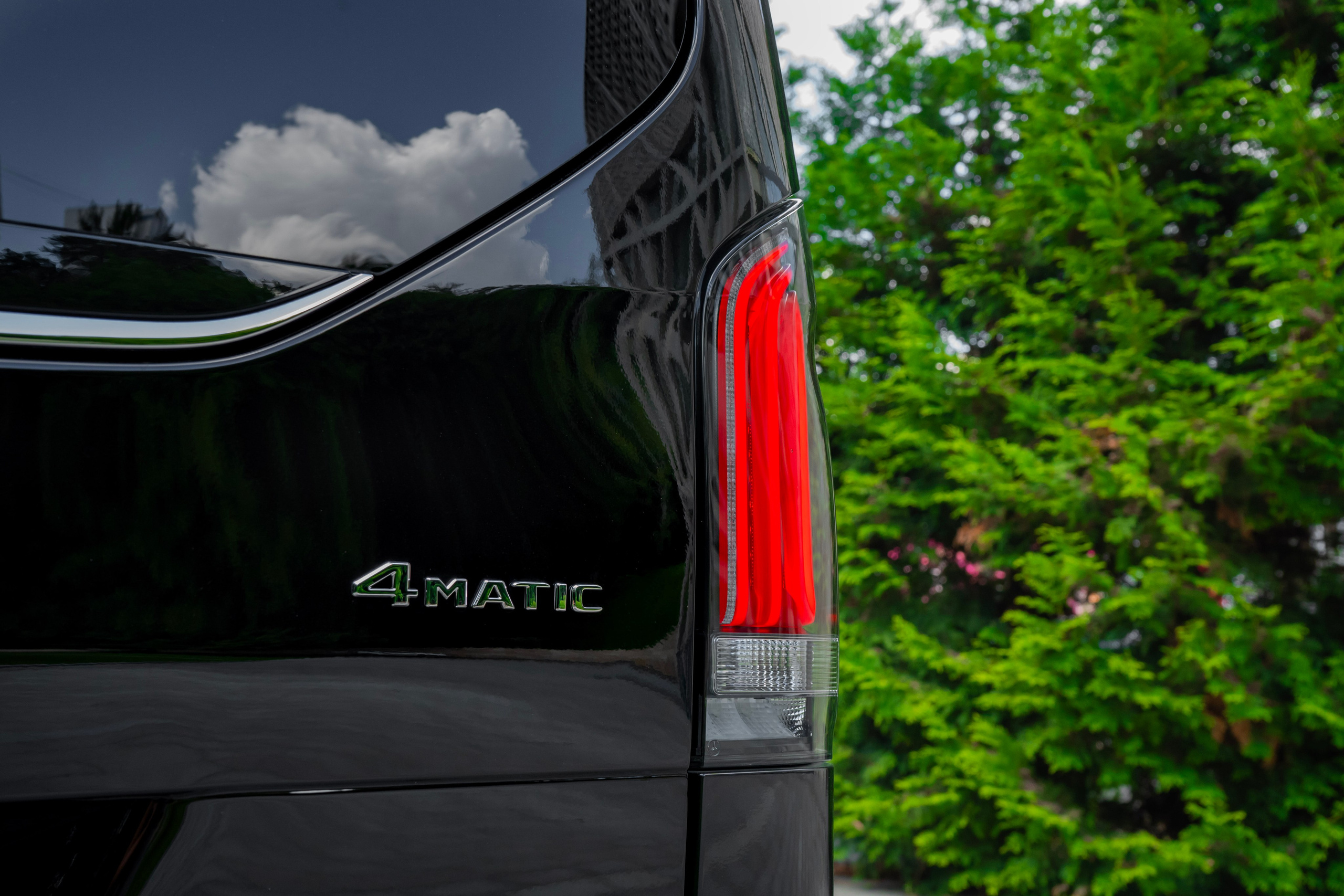 Mercedes-Benz V-class. Автомобильный фотограф Ногинск Денис Городок