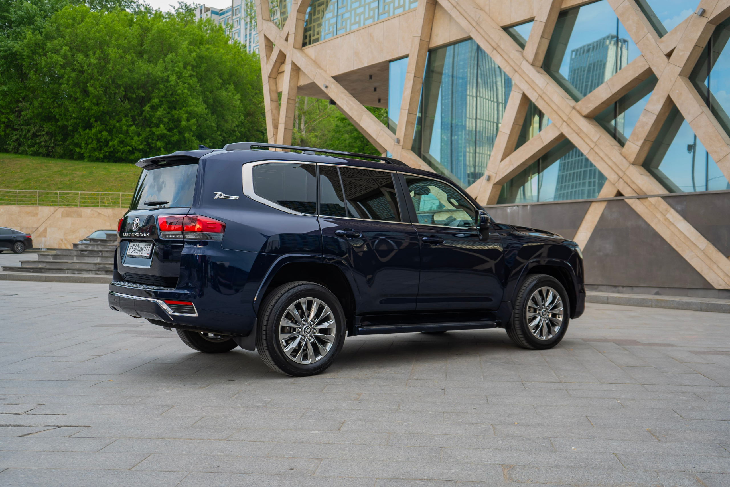 Toyota LC300. Автомобильный фотограф Ногинск Денис Городок