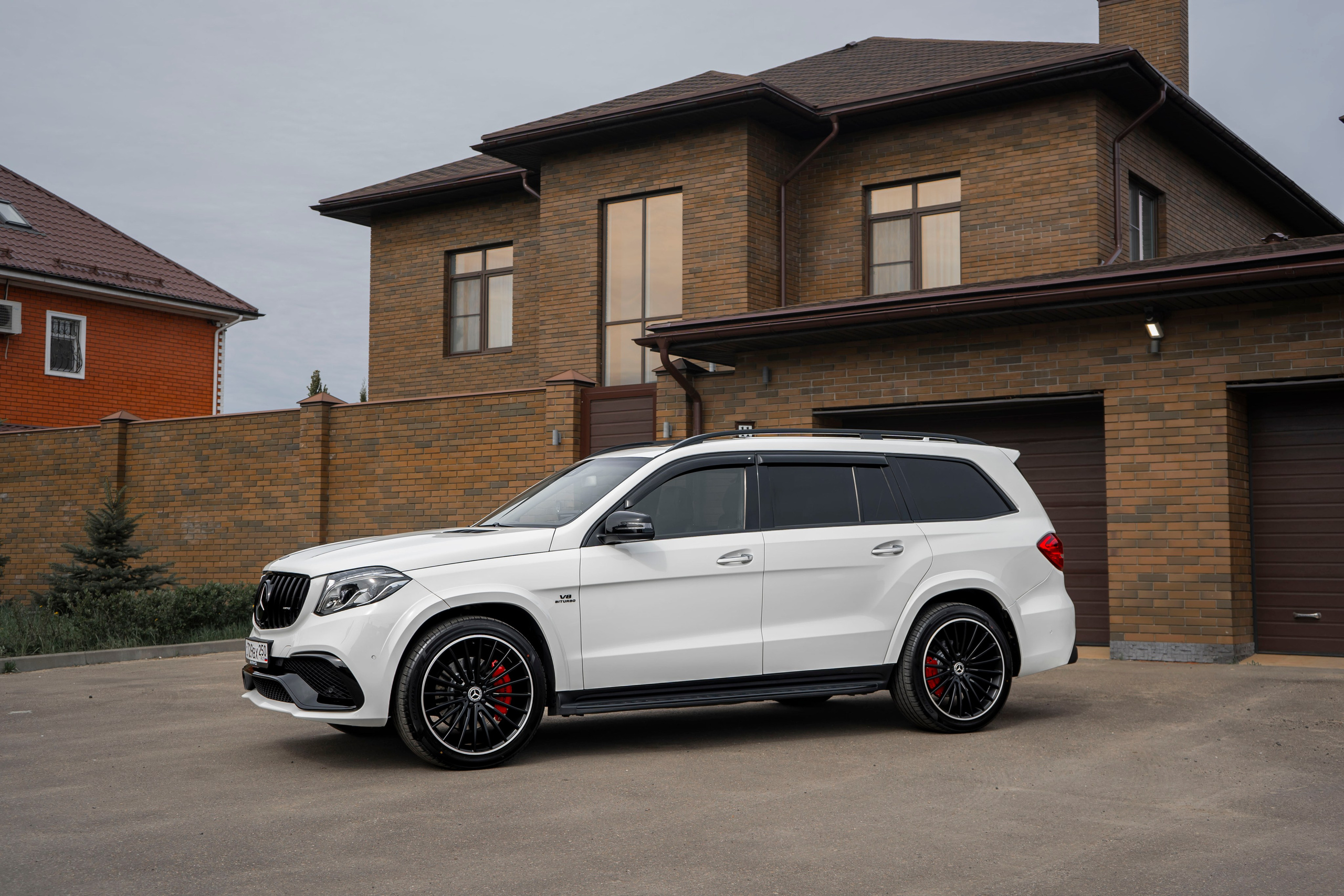 Mercedes-Bens GLS63 AMG. Автомобильный фотограф Ногинск Денис Городок