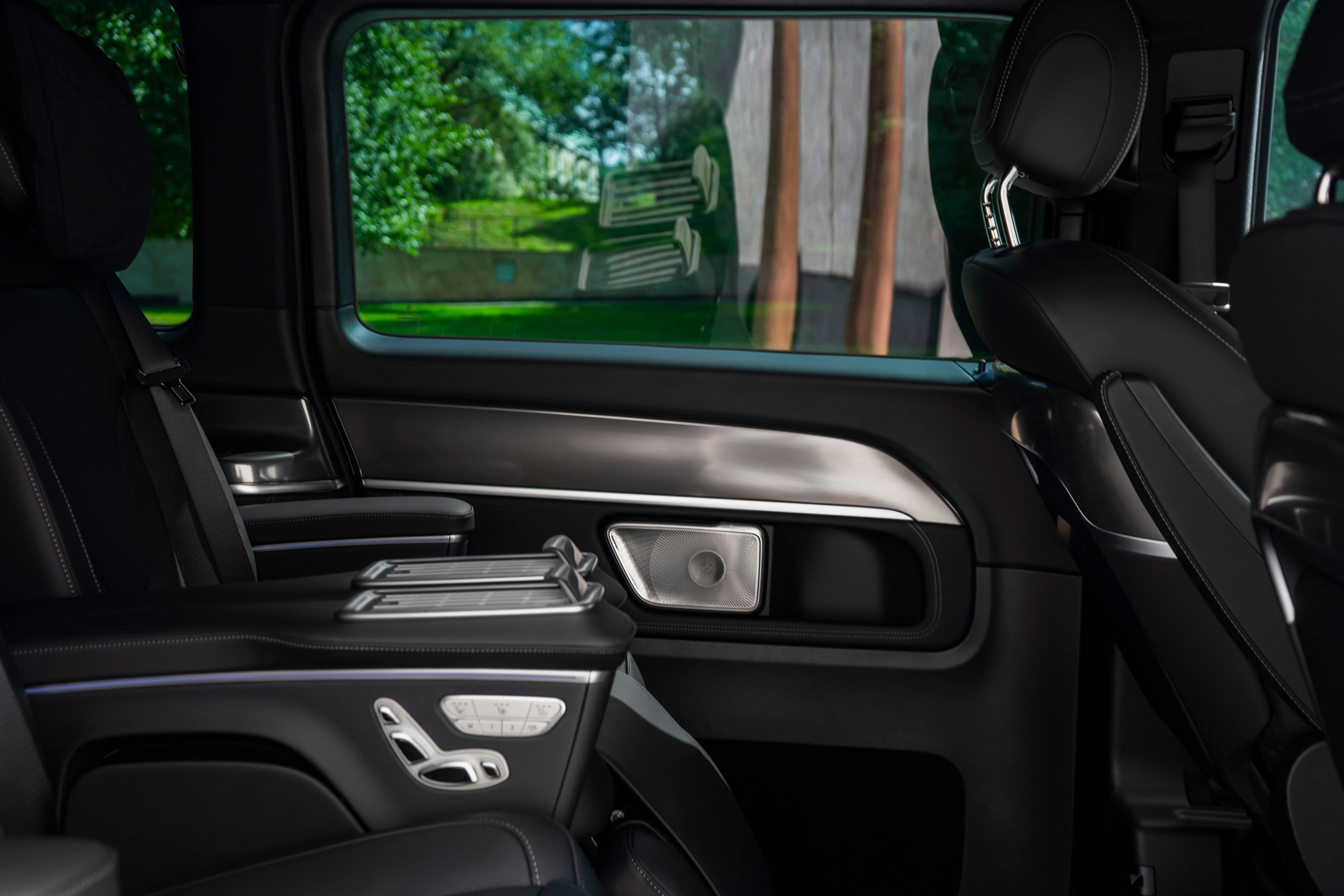 Mercedes-Benz V-class. Автомобильный фотограф Ногинск Денис Городок